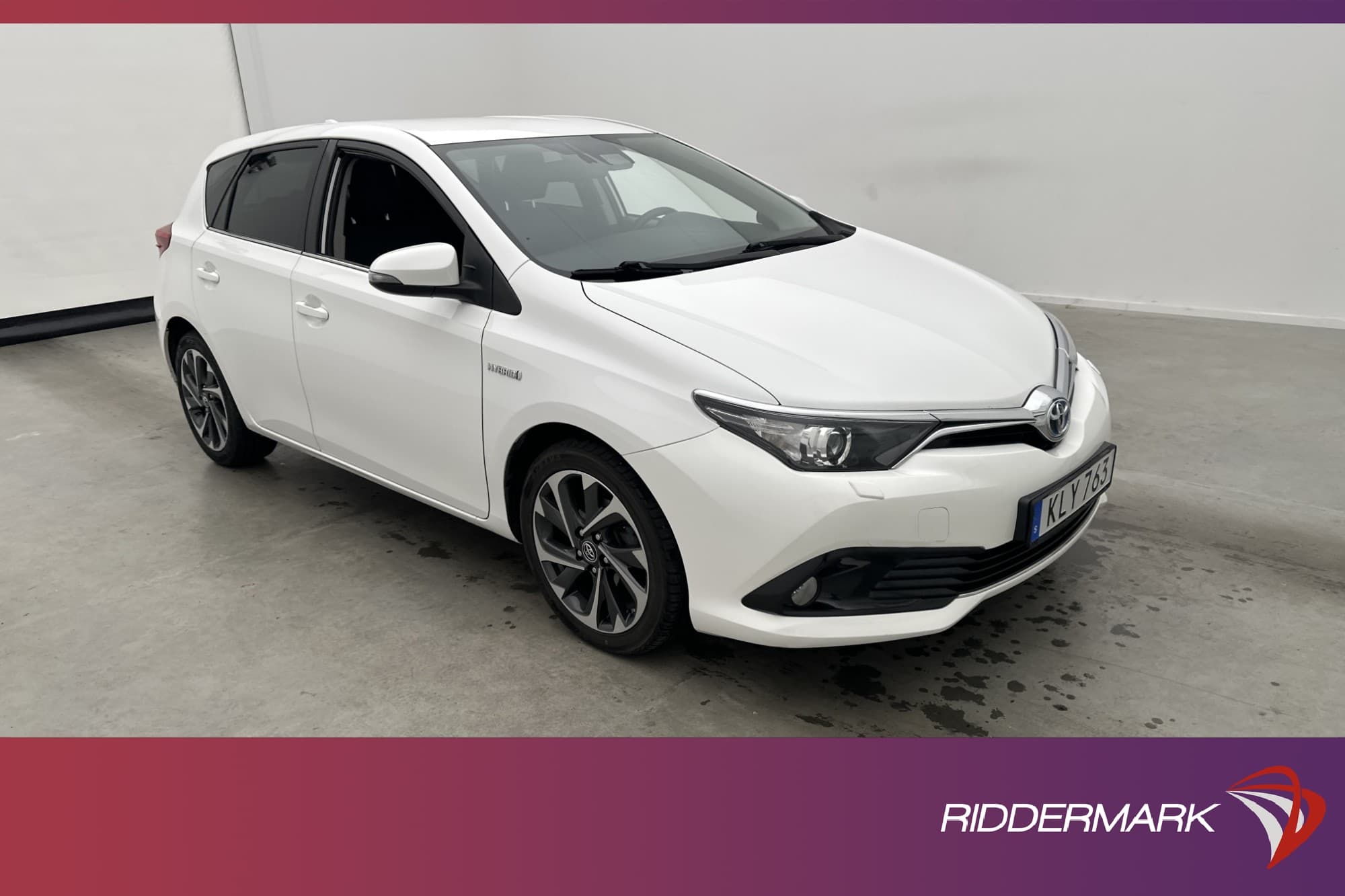 Toyota Auris Hybrid 136hk