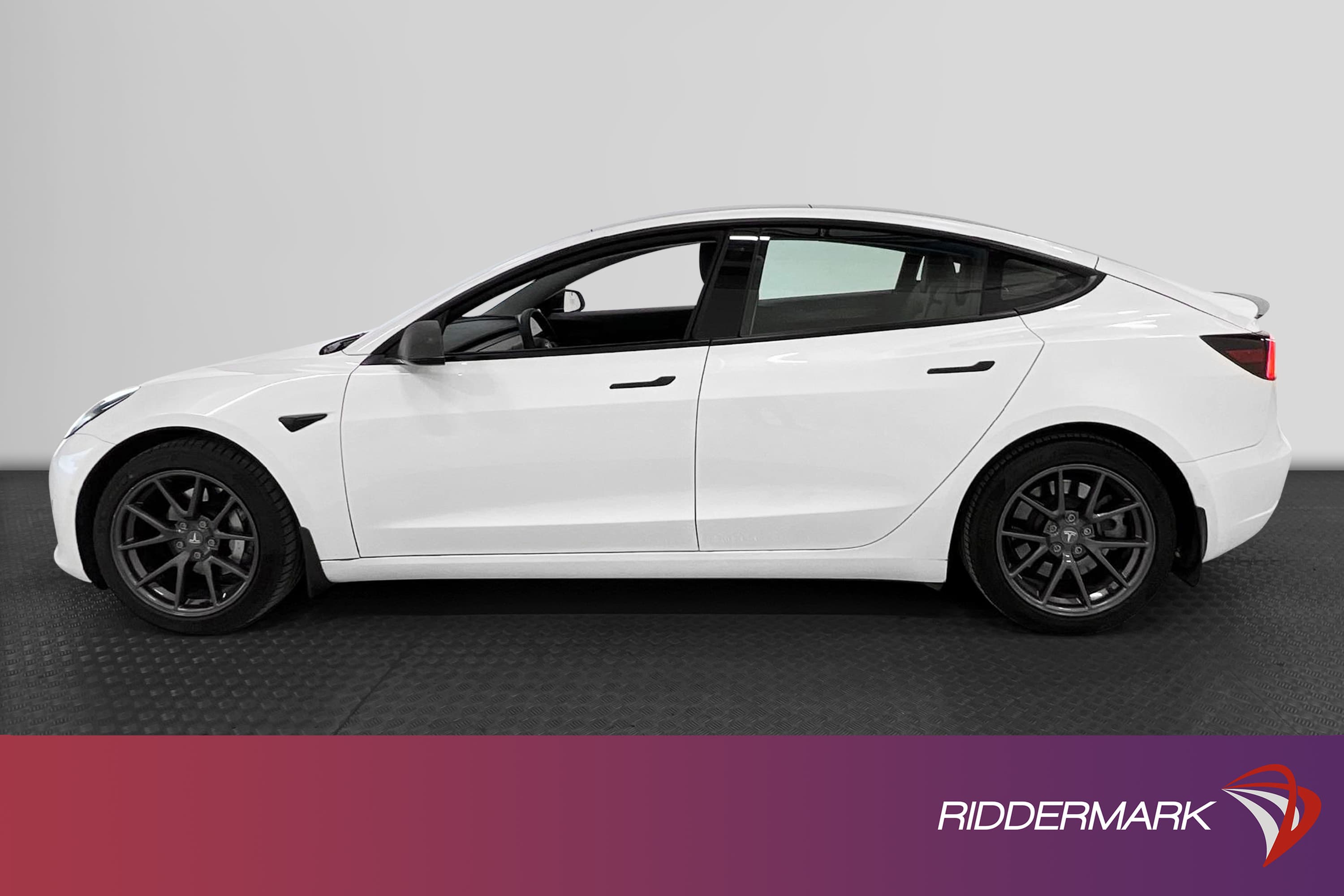 Tesla Model 3 Standard Range Plus 258hk