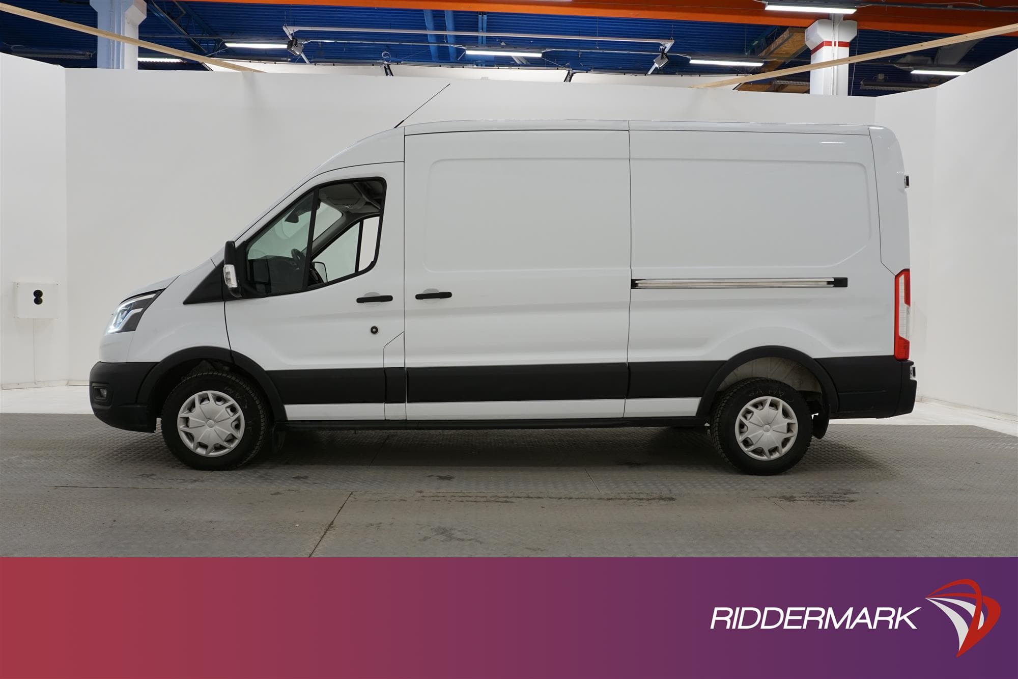 Ford Transit 350 2.0Eco Automat L2H2 Drag Värmare Moms 