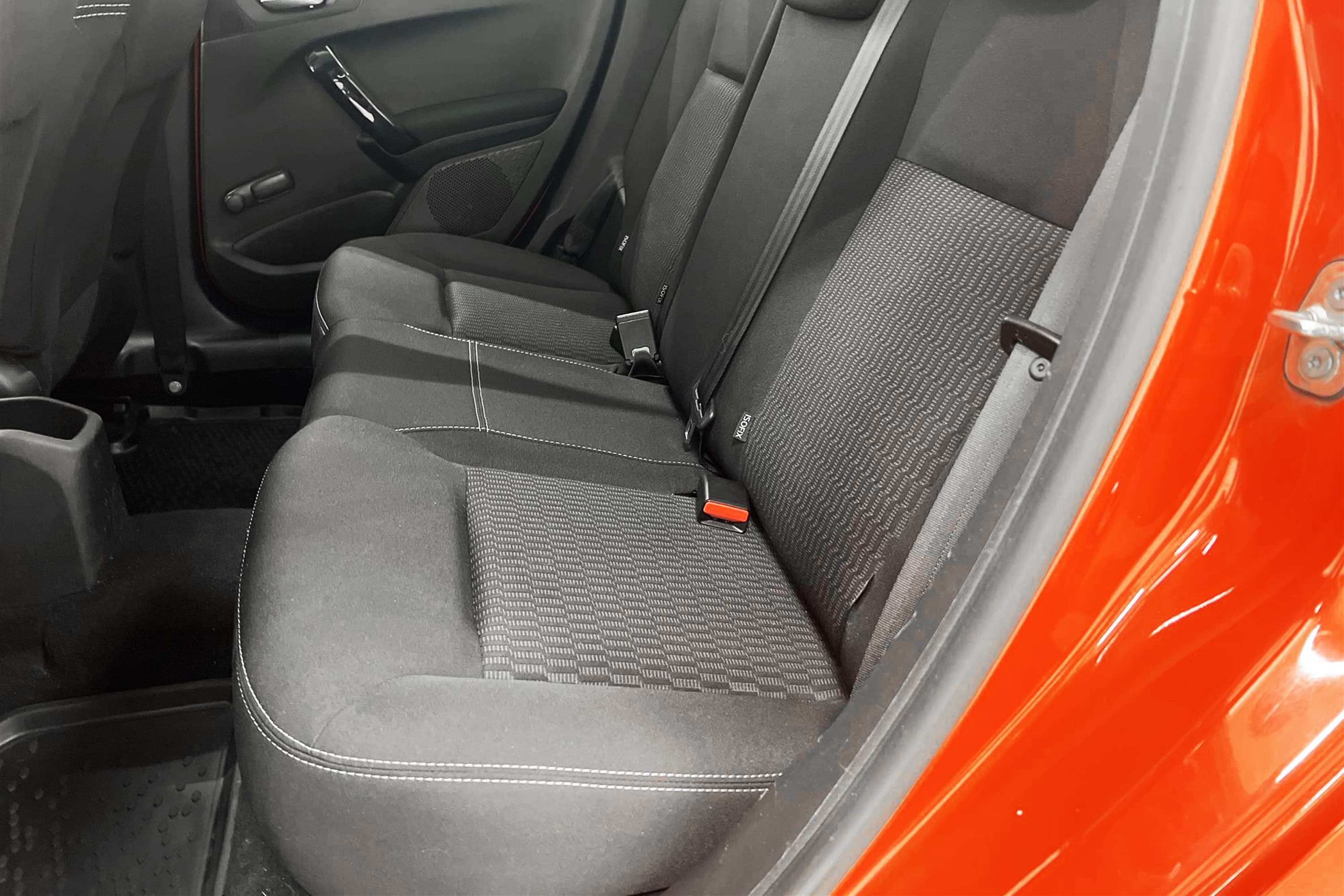 Peugeot 208 5-dörrar 1.2 82hk Låg Skatt 2-Brukare 0,45l/mil