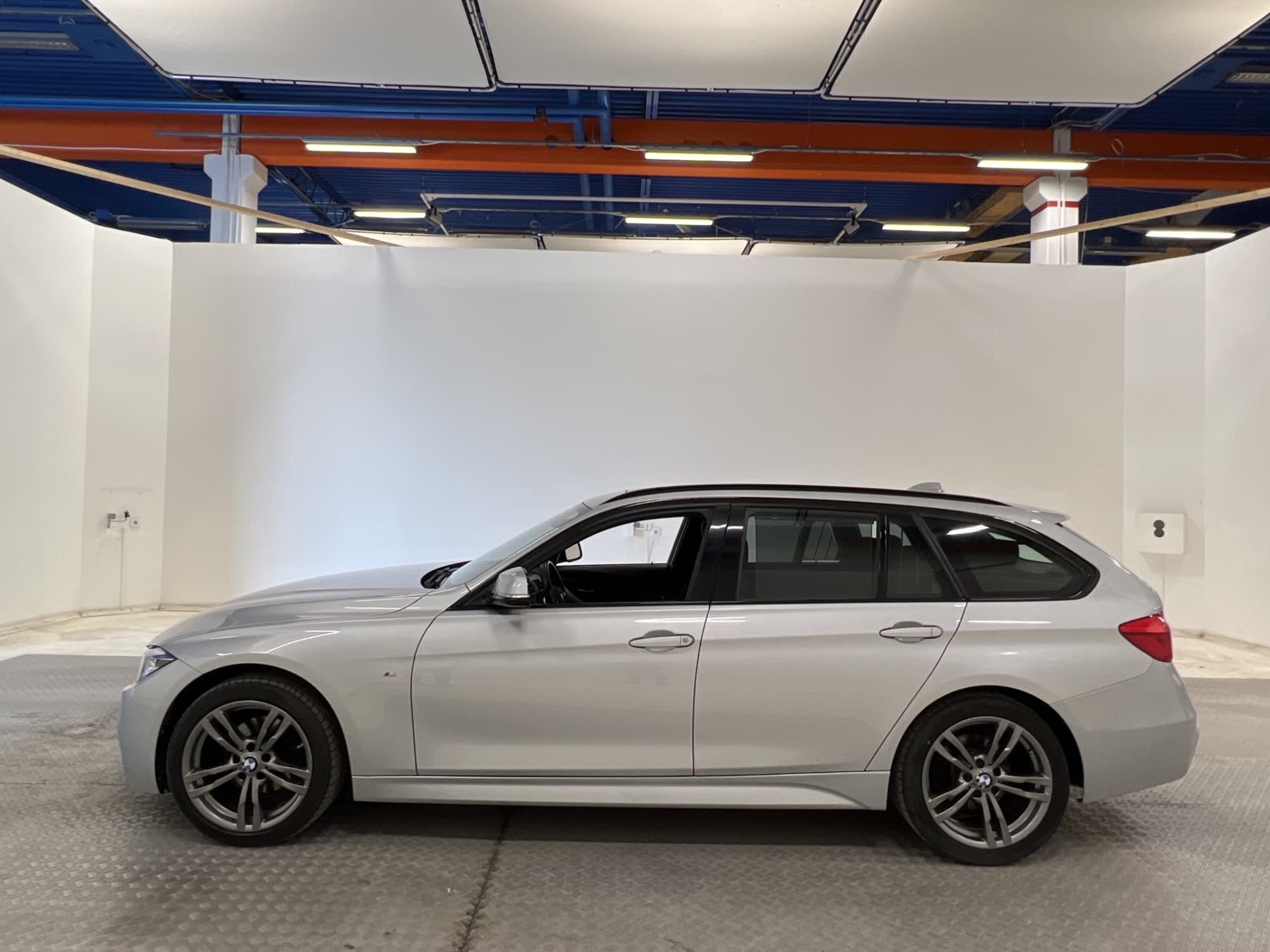 BMW 320d xDrive 190hk