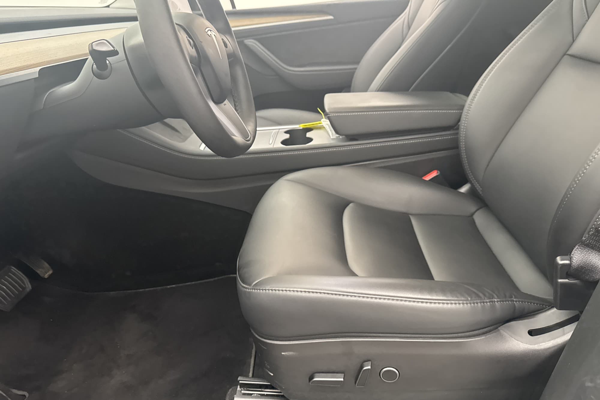 Tesla Model Y Long Range AWD Svensksåld Uppgraderad AP