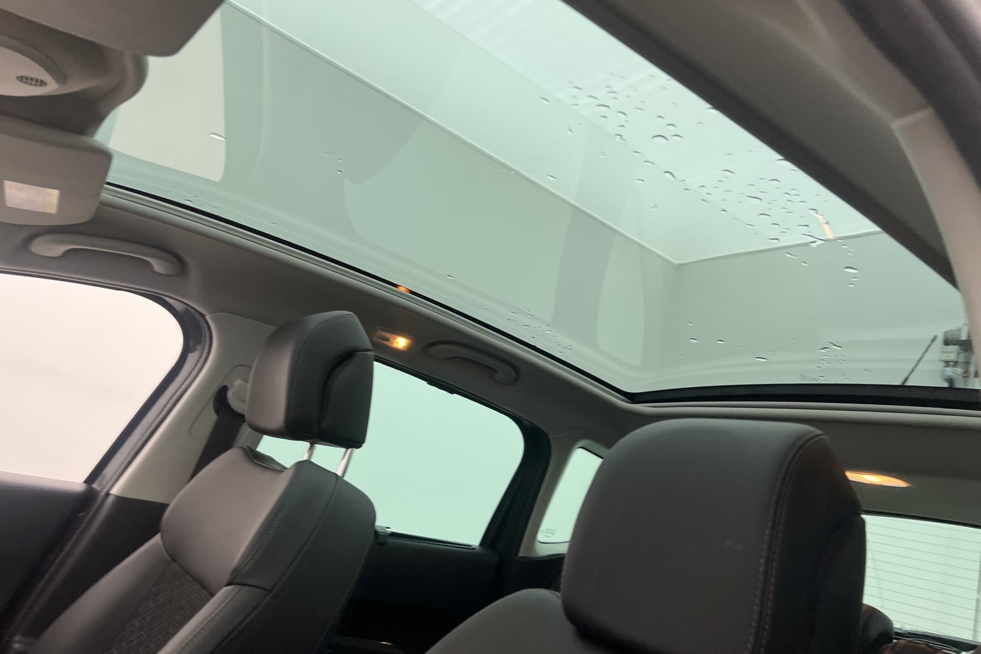 Peugeot 3008 1.6 120hk Pano HUD M&K-Värmare Kamera Navi Drag