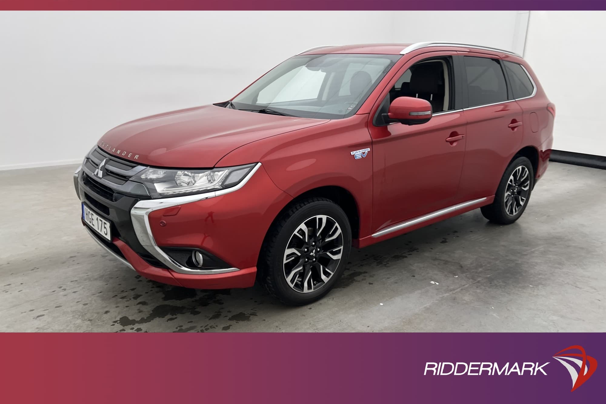Mitsubishi Outlander PHEV 203hk Business Skinn Navi 360 Drag