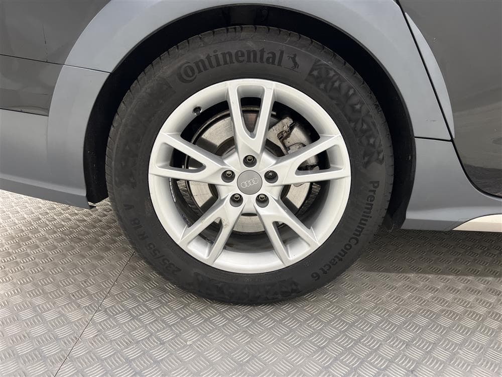 Audi A6 Allroad 3.0 TDI Q Luftfjädring Skinn Drag 0,56l/milinteriör