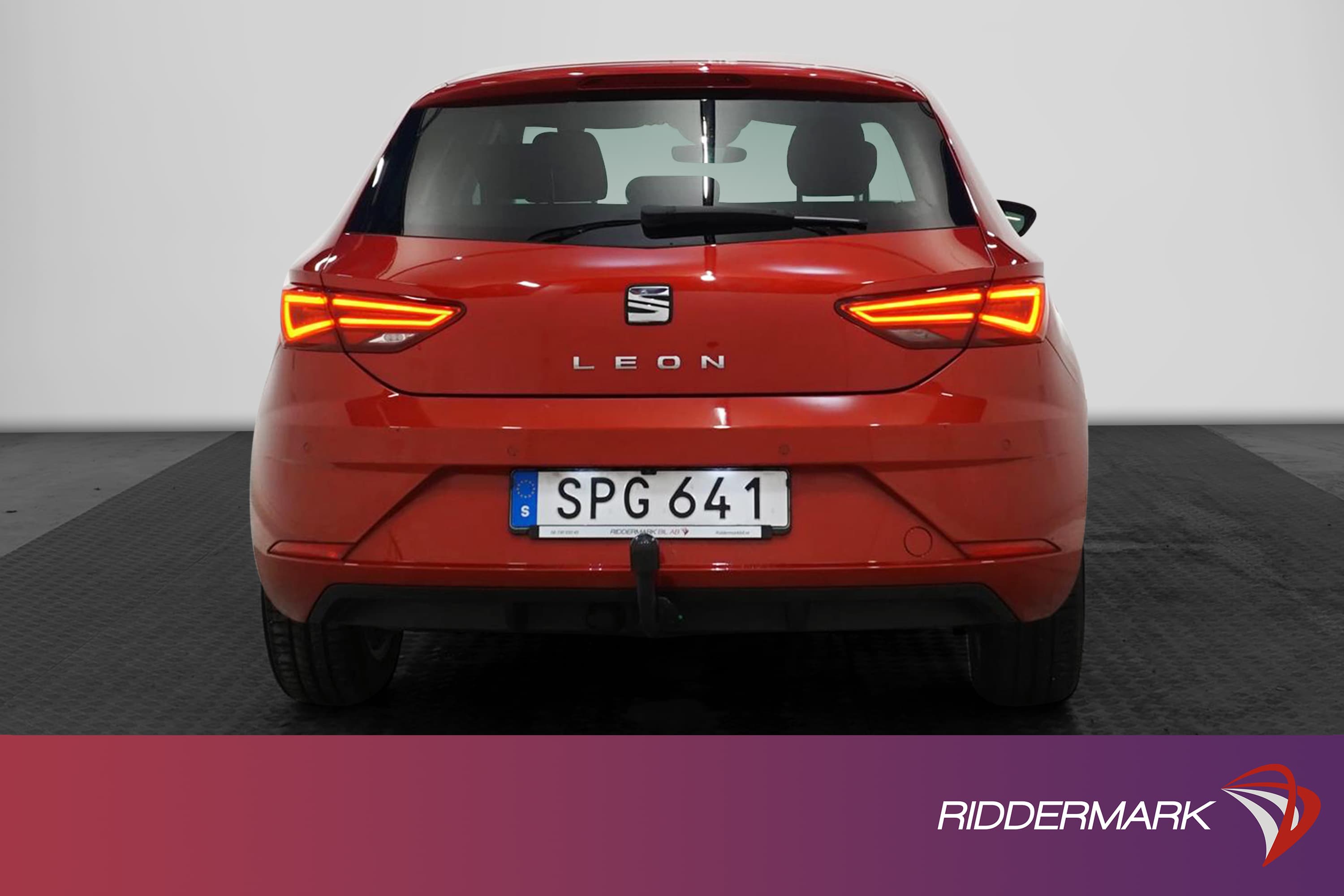 SEAT Leon 1.2 TSI 110hk Kamera Navi Drag Välservad 0,48l/mil