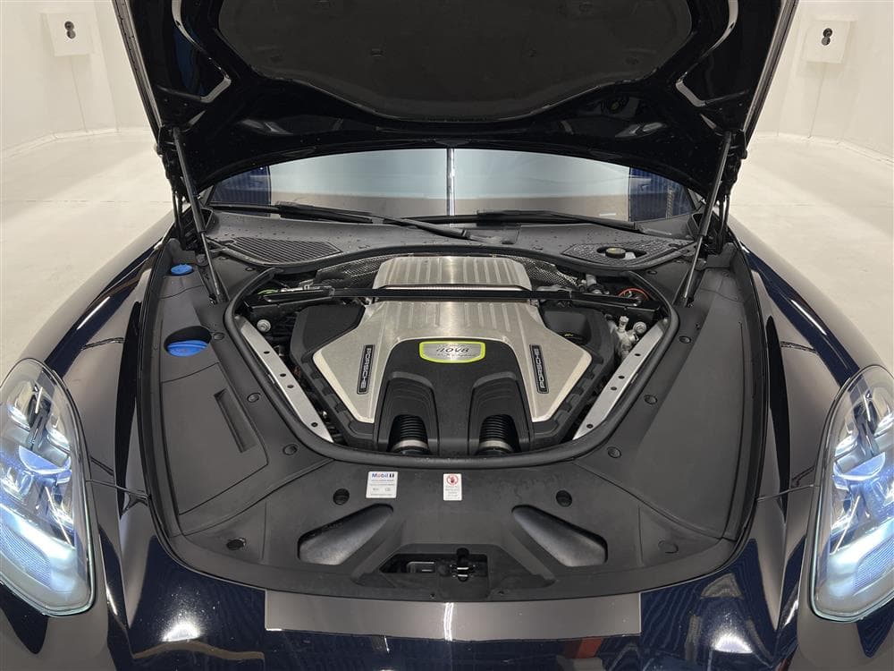 Porsche Panamera Turbo S E-Hybrid 680hk Kolfiber Pano Burmes
