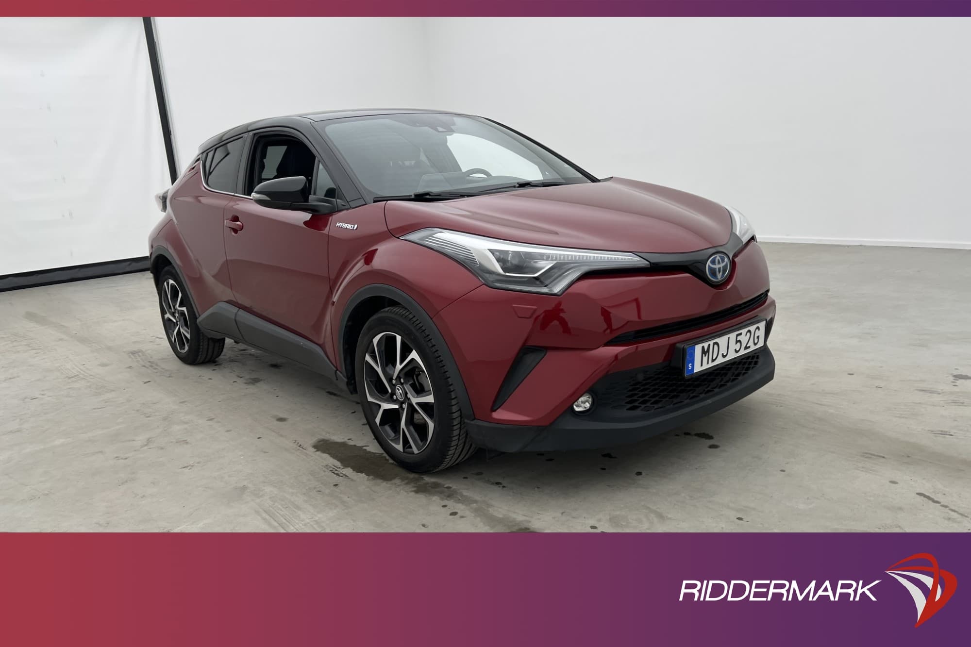 Toyota C-HR Hybrid 122hk