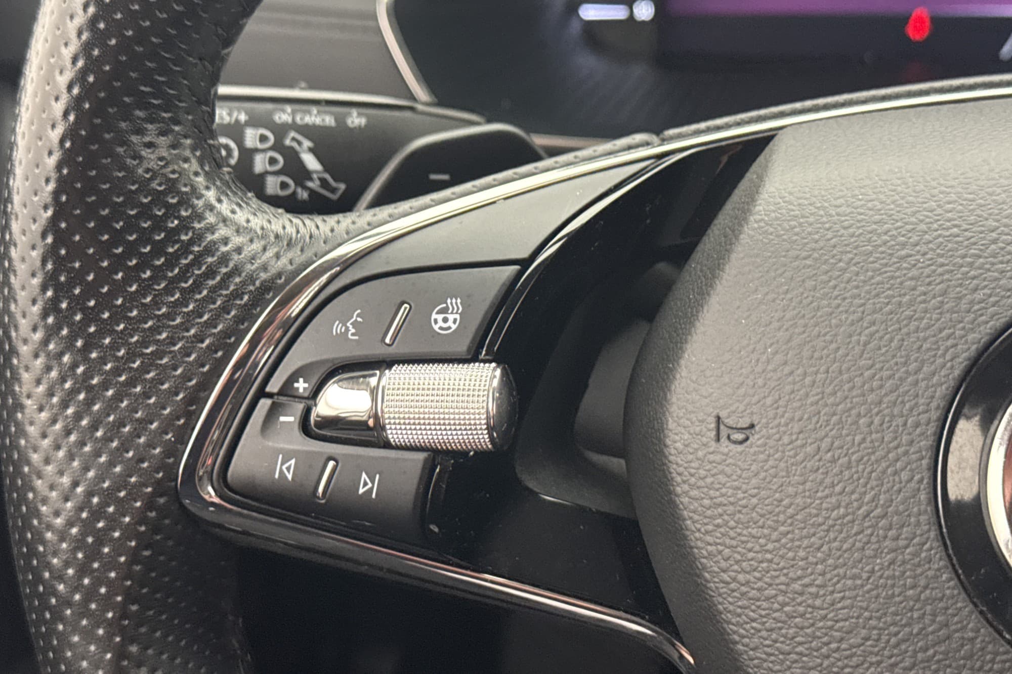 Skoda Octavia Kombi 2.0 TDI Cockpit Navi CarPlay Adap-Fart