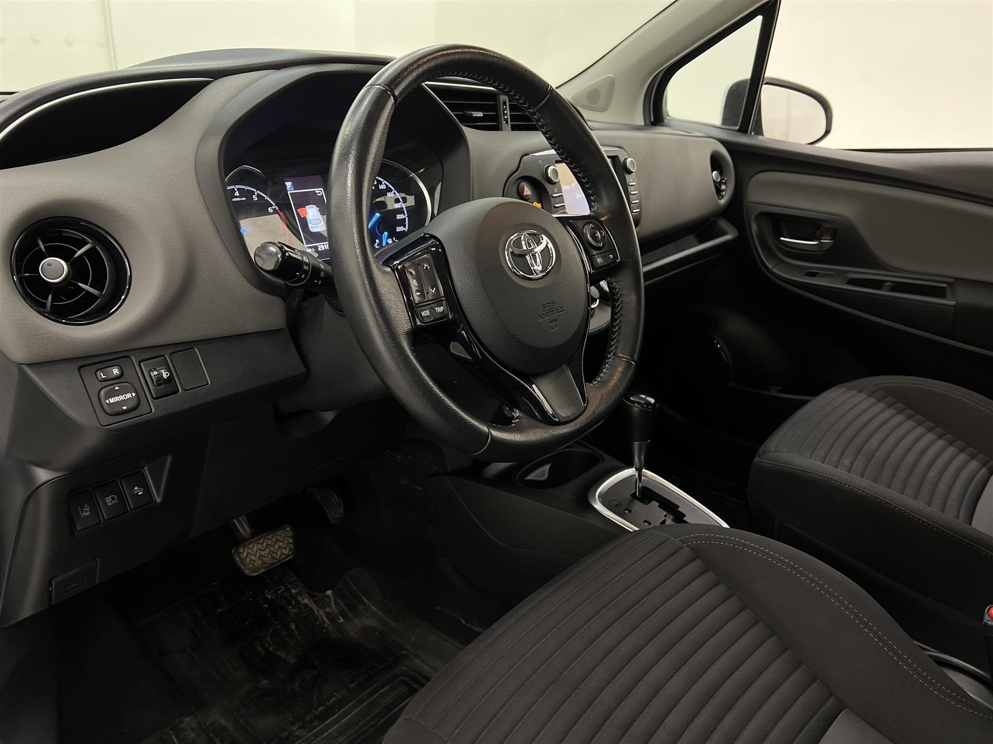 Toyota Yaris 1.5 VVT-iE Multidrive S 111hk 1 Brukare