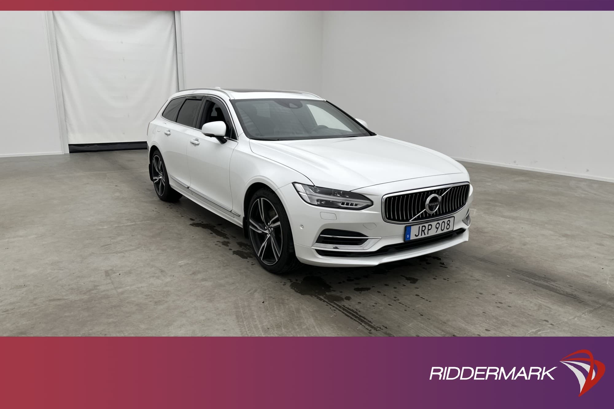 Volvo V90 Recharge T8