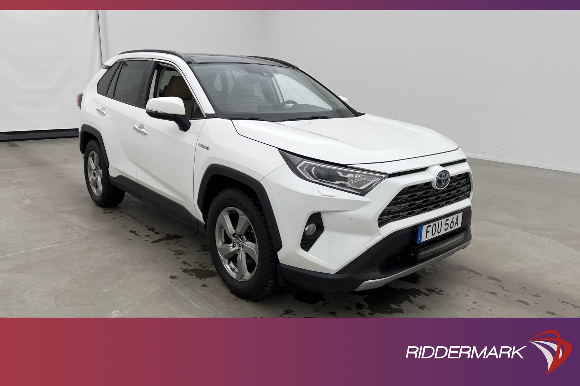 Toyota RAV4 Hybrid 222hk AWD Executive M-Värm Pano JBL Skinn