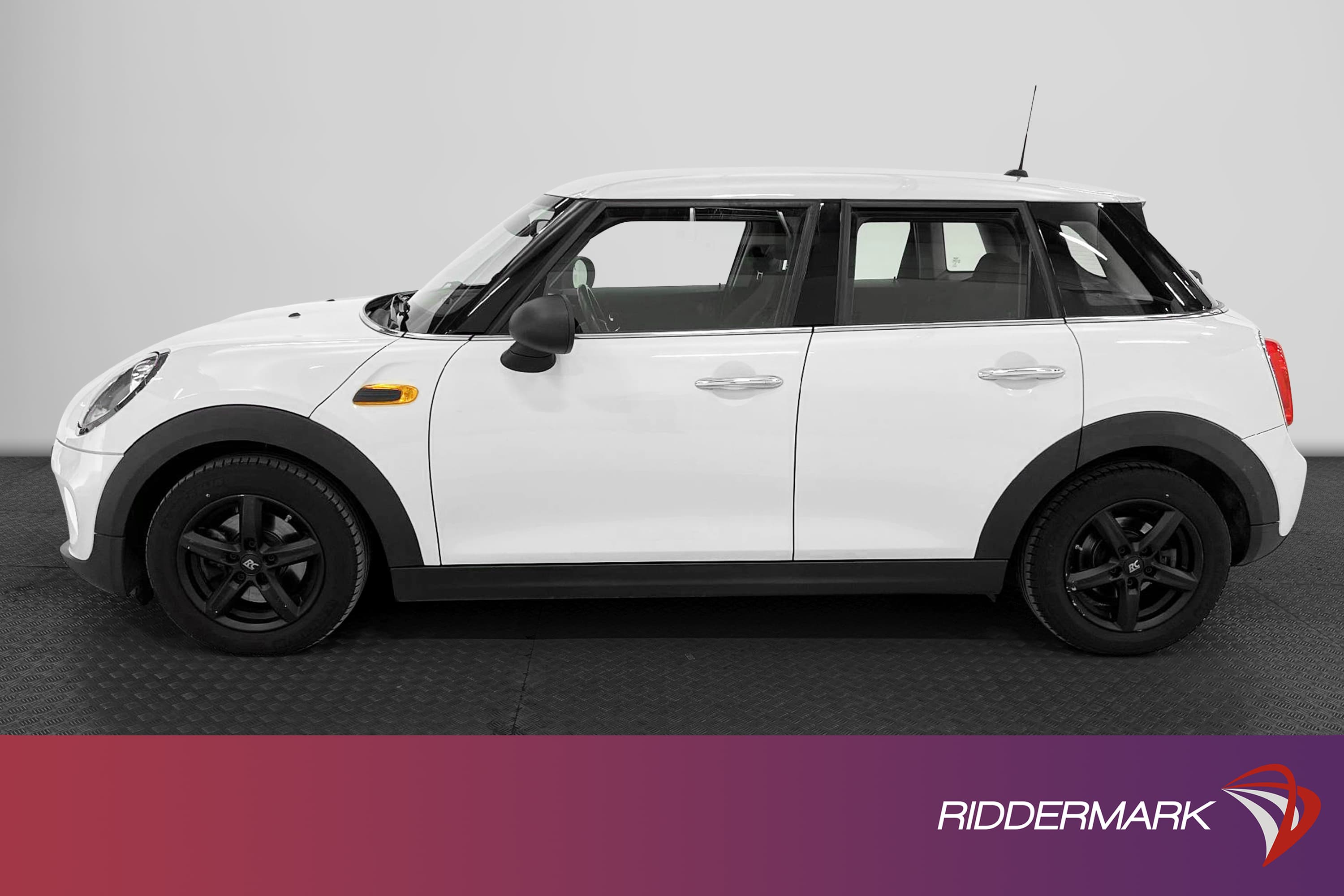 MINI One 102hk