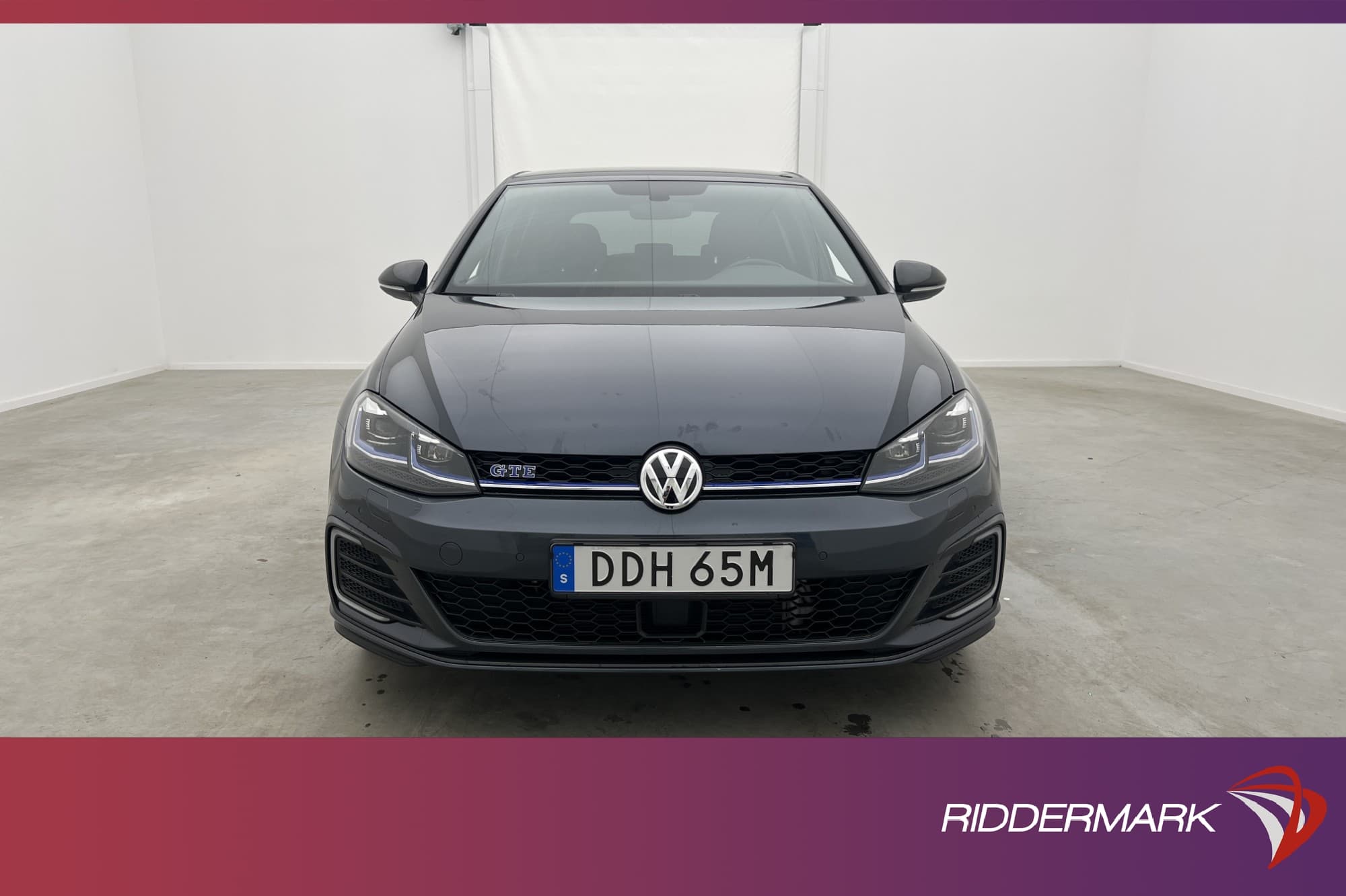 Volkswagen Golf GTE 204hk