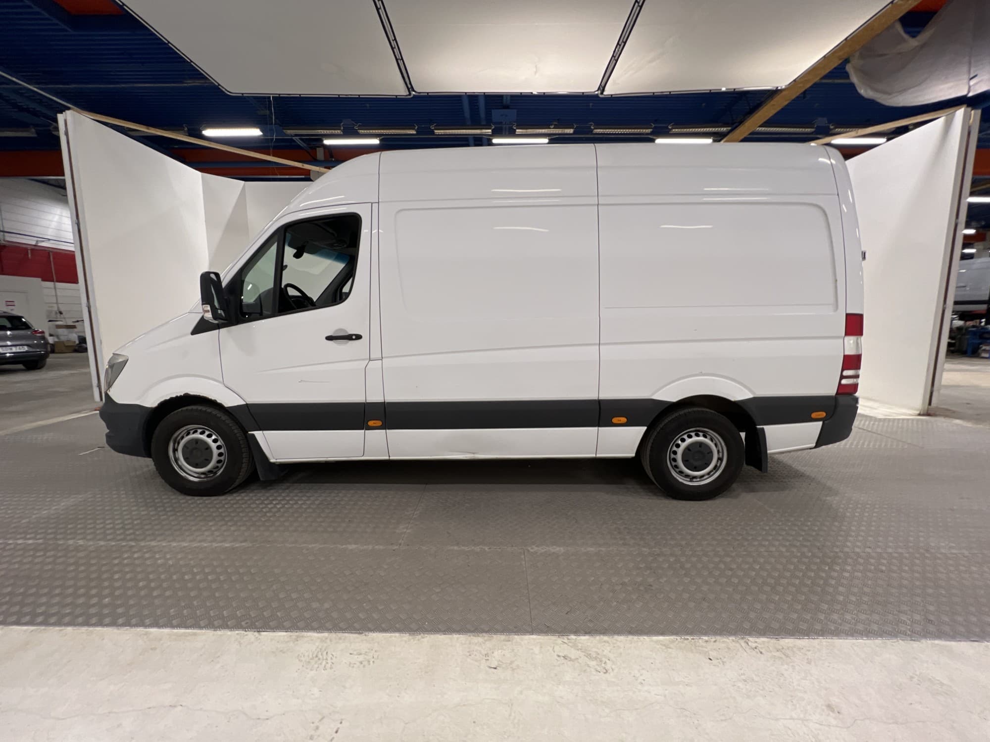 Mercedes-Benz Sprinter L2H2 316CDI D-Värmare 3-Sits 1-ÄGARE
