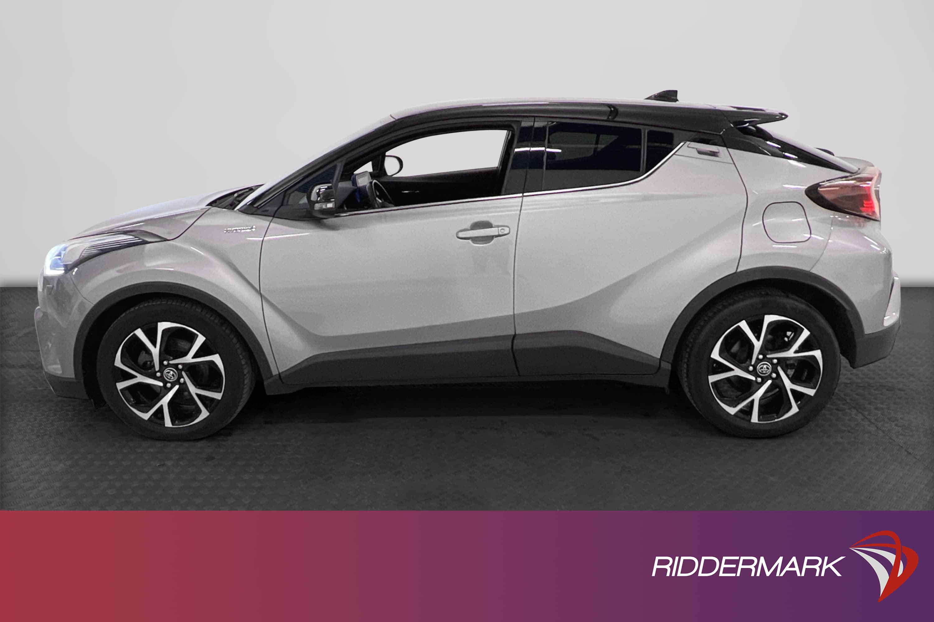 Toyota C-HR 1.8 HSD 122hk JBL Teknik