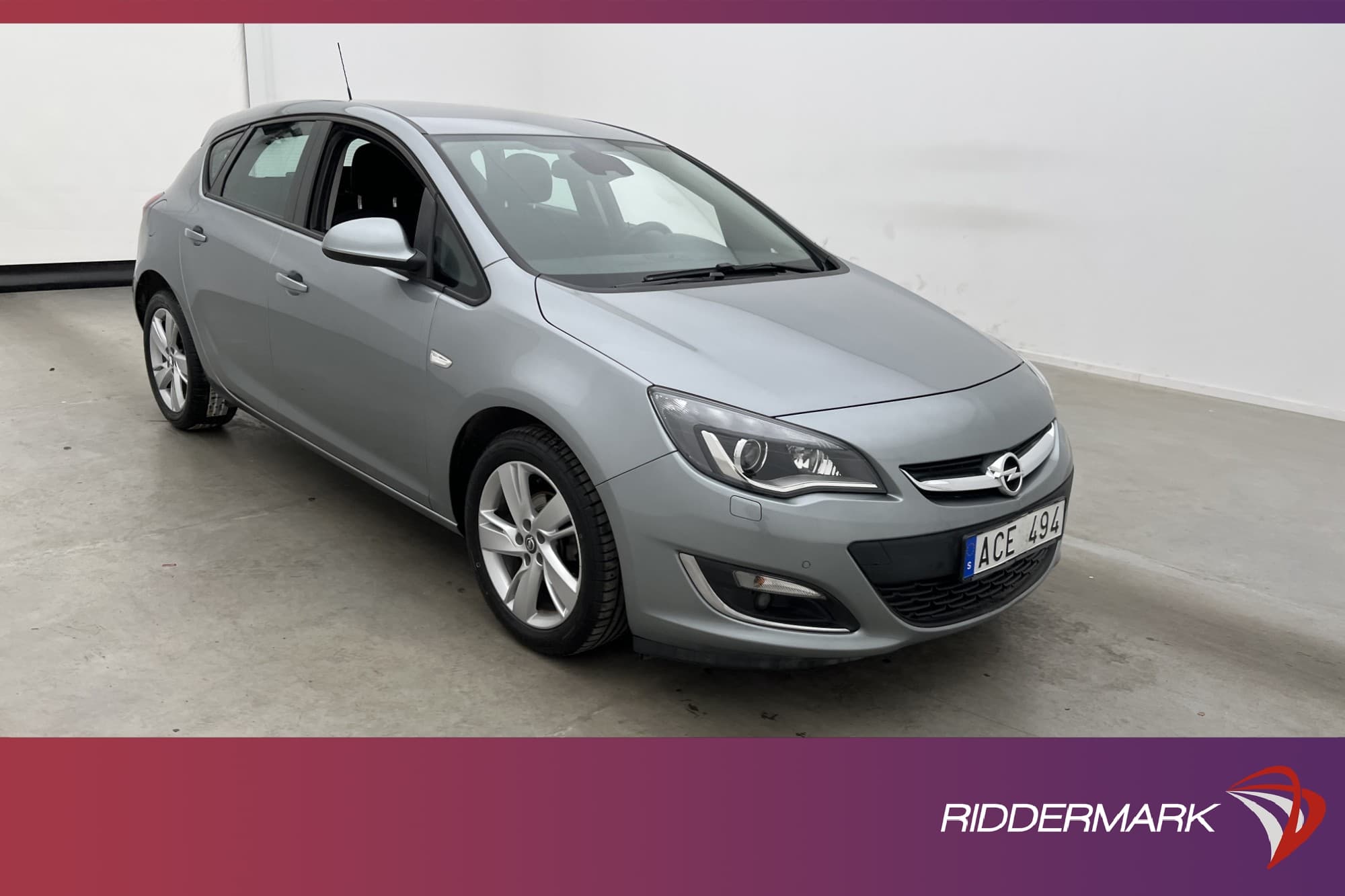 Opel Astra 1.4 Turbo 140hk P-Sensorer Rattvärme Farthållare