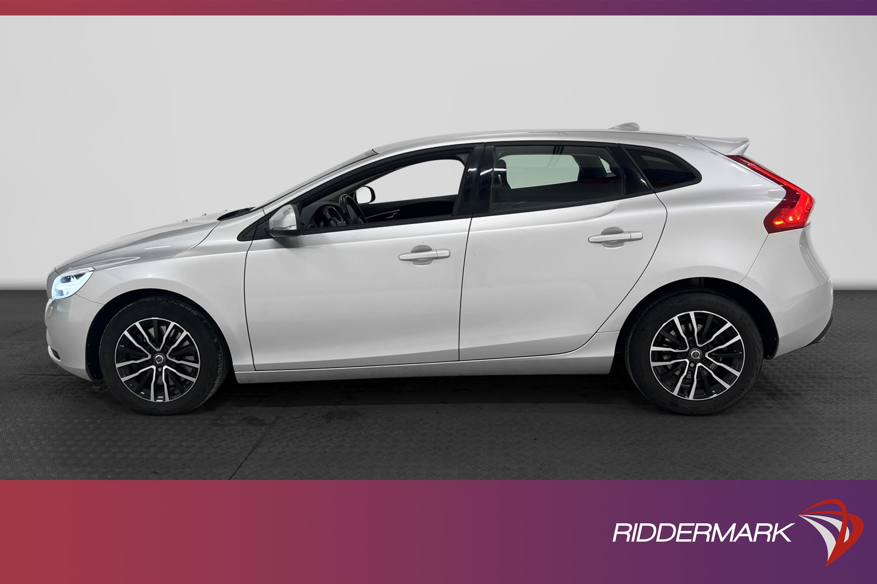 Volvo V40 D3 Geartronic 150hk Momentum VOC D-Värm Drag