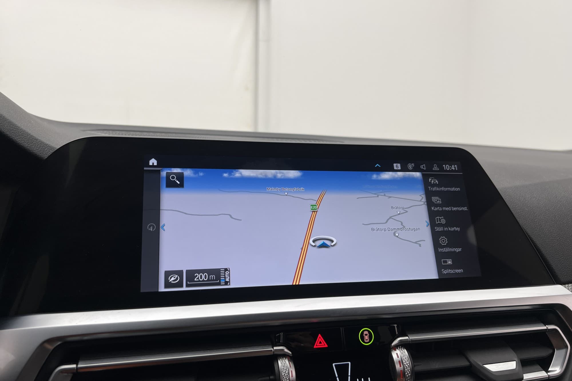 BMW 330e xDrive Touring M Sport Cockpit Navi CarPlay Drag