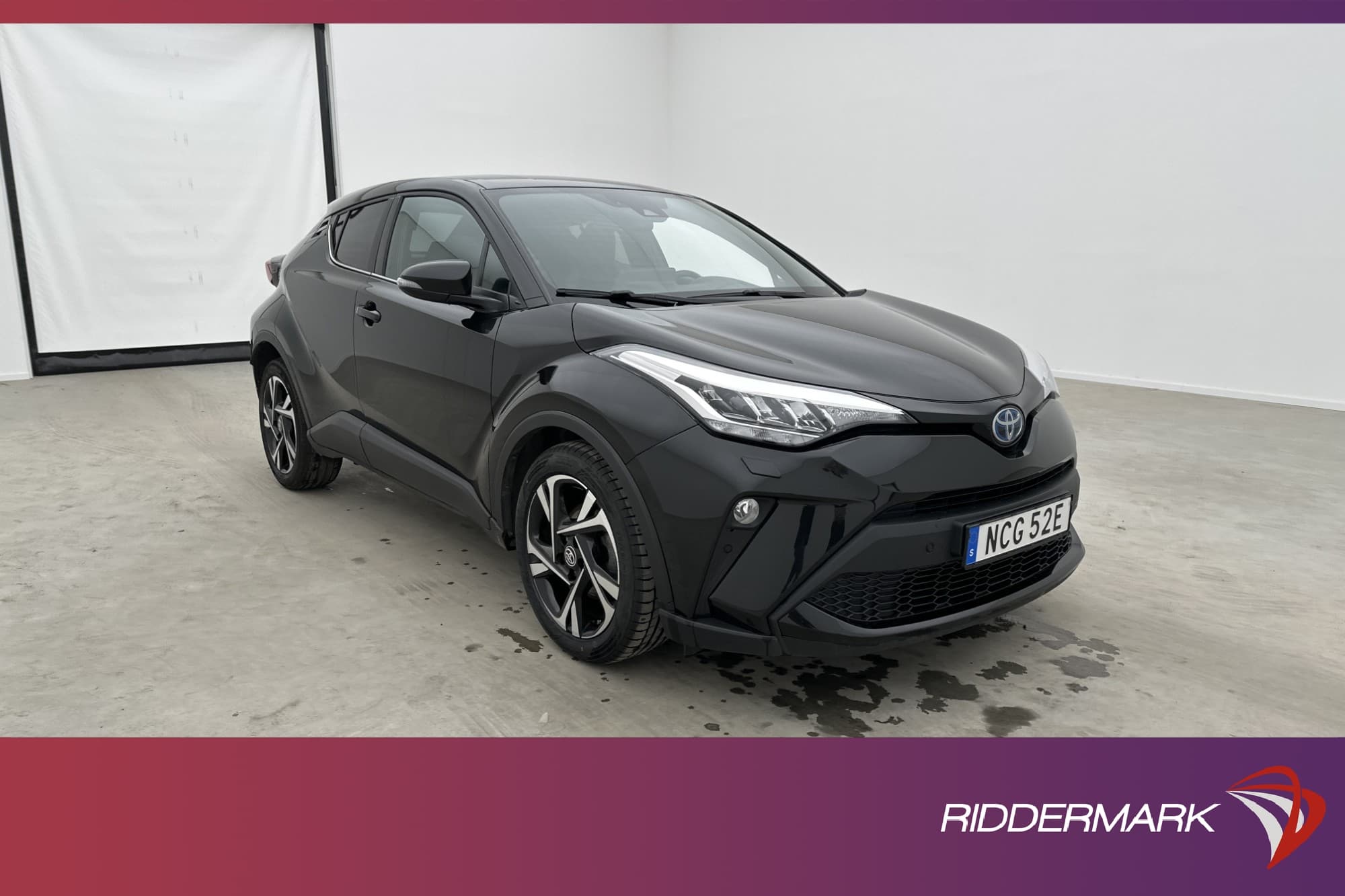 Toyota C-HR Hybrid CVT 122hk