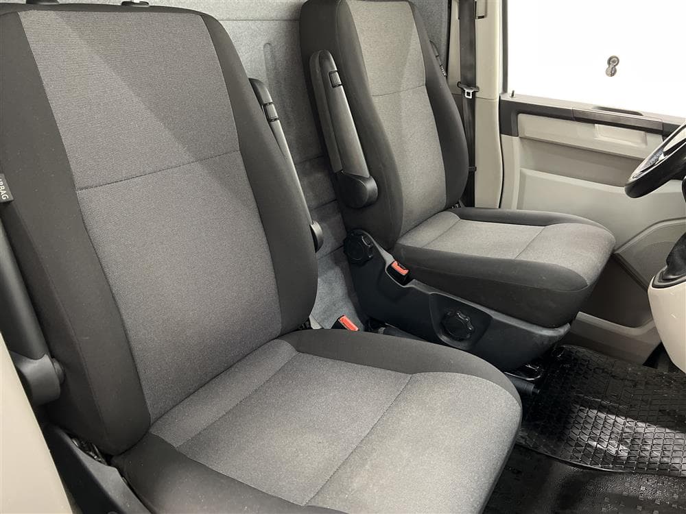 Volkswagen Transporter 2.0TDI Aut 4MOTION L2  Värmare Moms interiör