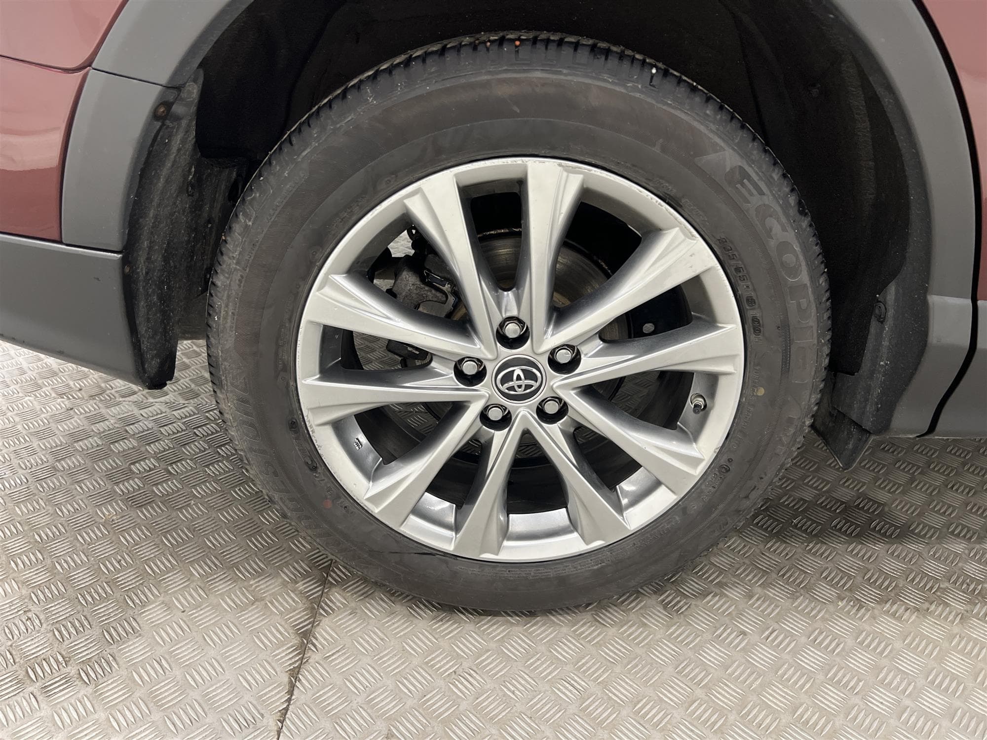 Toyota RAV4 2.0 4x4 152hk Navi Drag Skinn 360-Kam Keyless