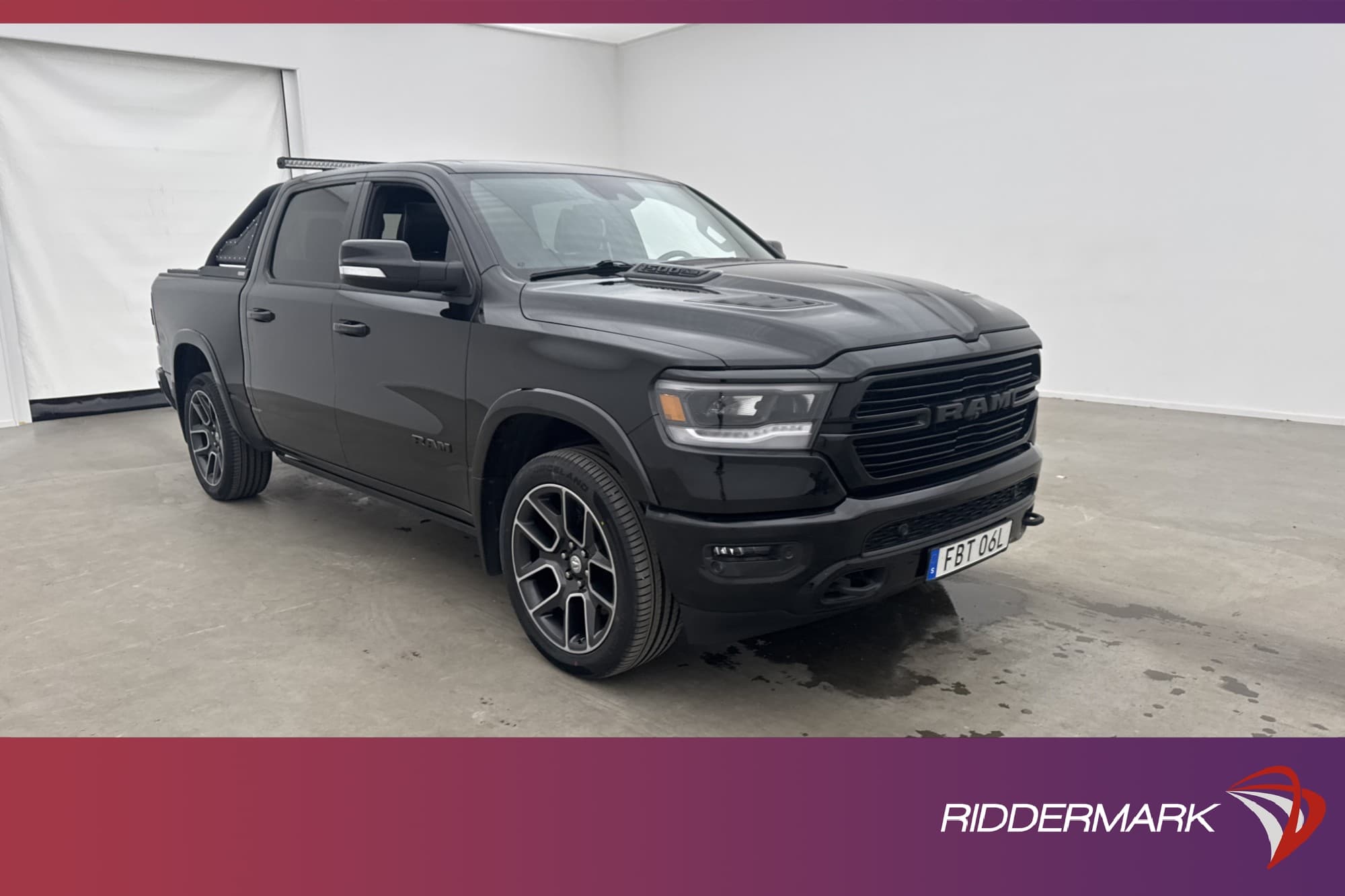 Dodge RAM Laramie Night 5.7 Pano Luft Diff H/K 360° Moms 