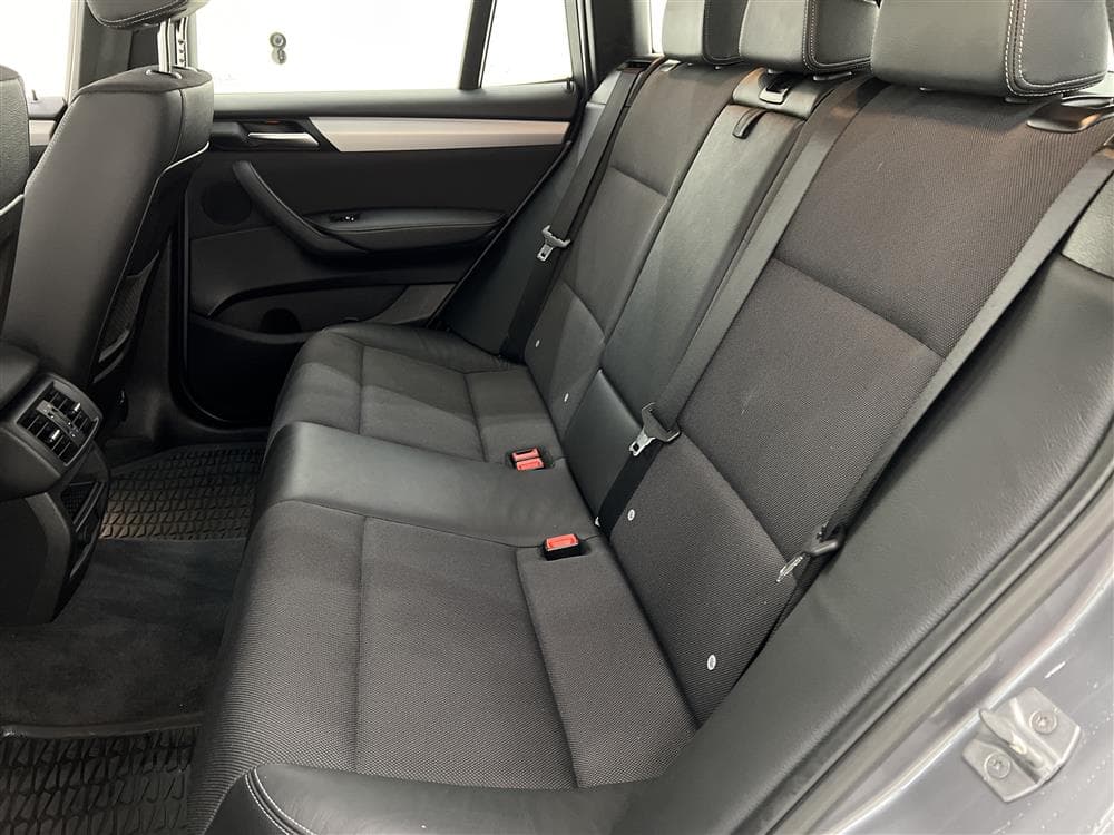 BMW X3 xDrive20d 190hk M-Sport Navi H-Skinn 0,49l/milinteriör