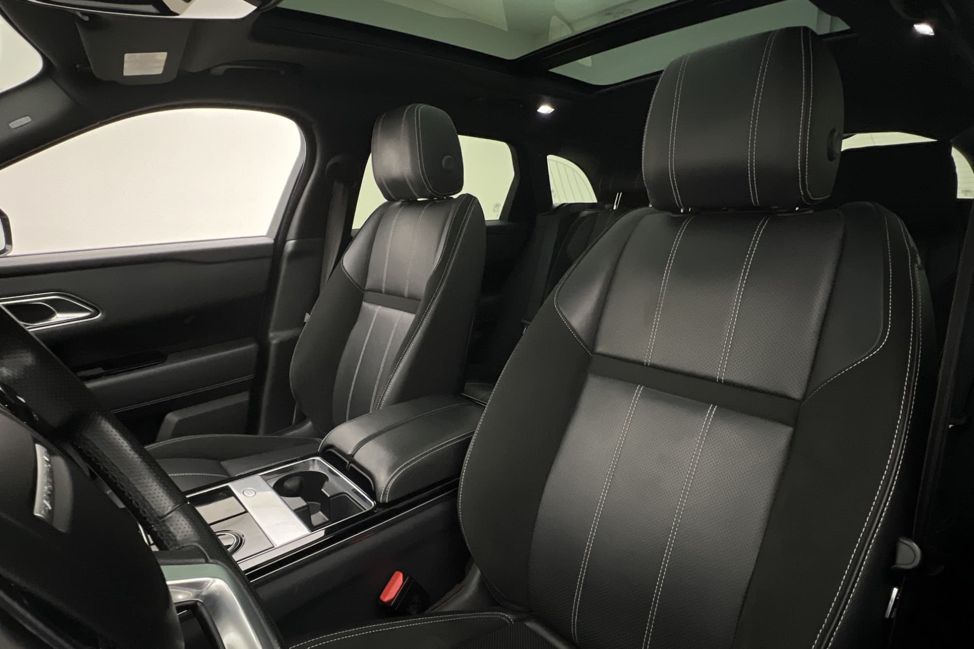 Land Rover Range Rover Velar D300 AWD R-Dynamic Pano Luftfjä