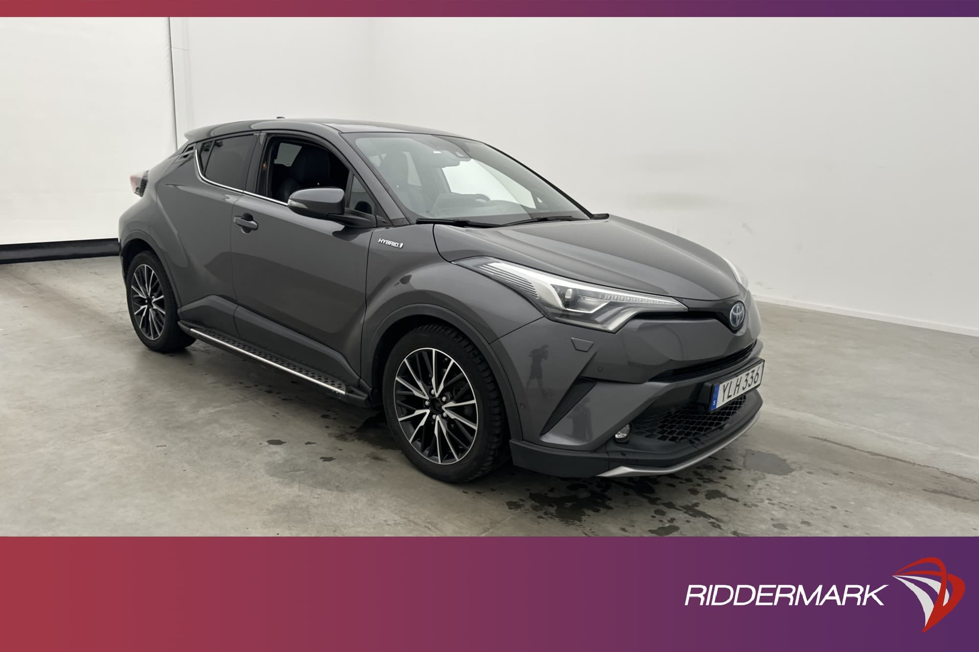 Toyota C-HR Hybrid 122hk