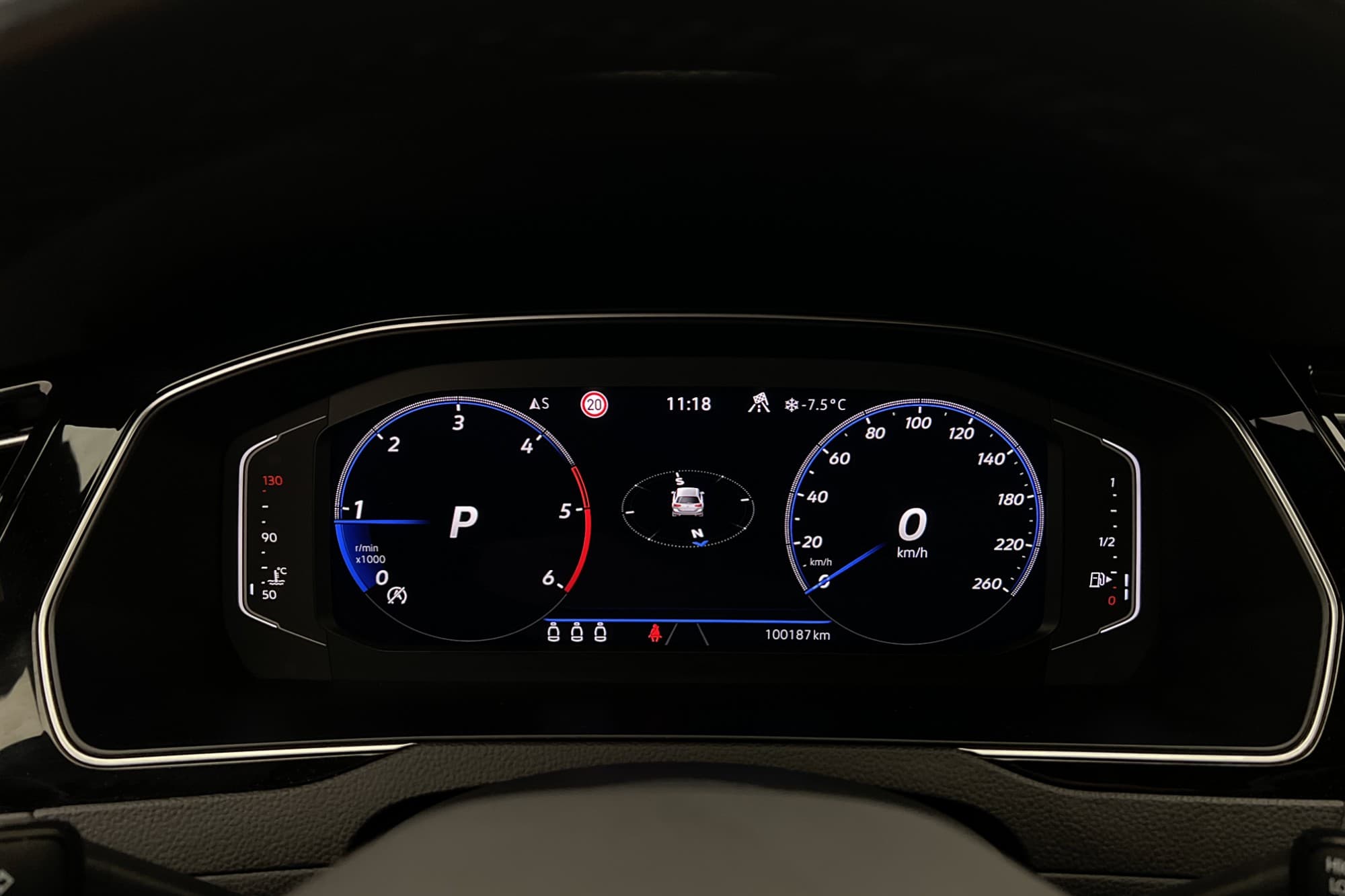 Volkswagen Passat 2.0 TDI 200hk 4M R-Line Cockpit Värm Drag