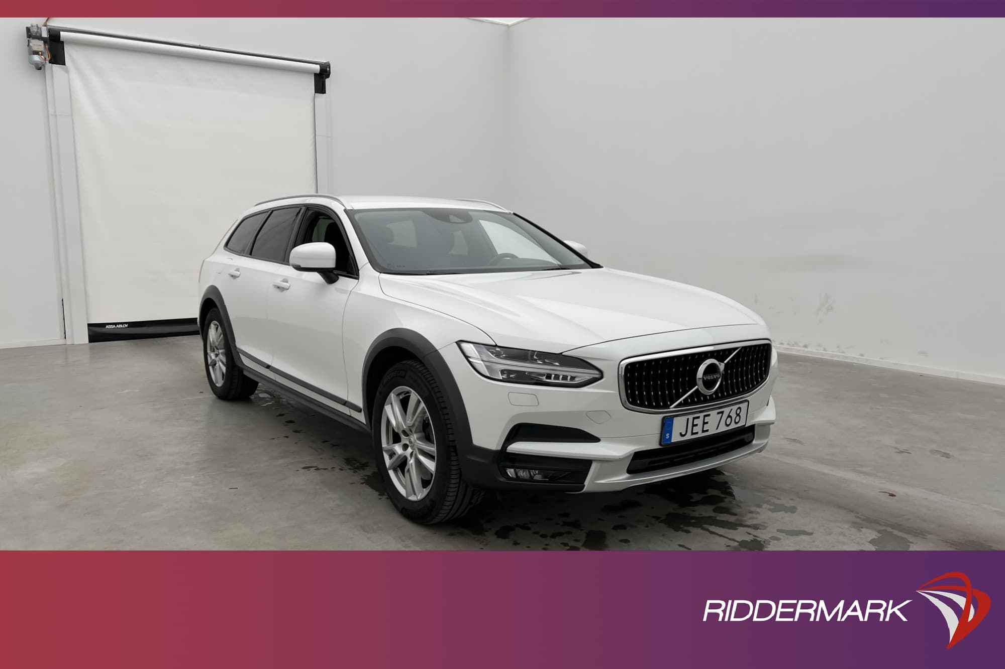 Volvo V90 Cross Country D4 AWD
