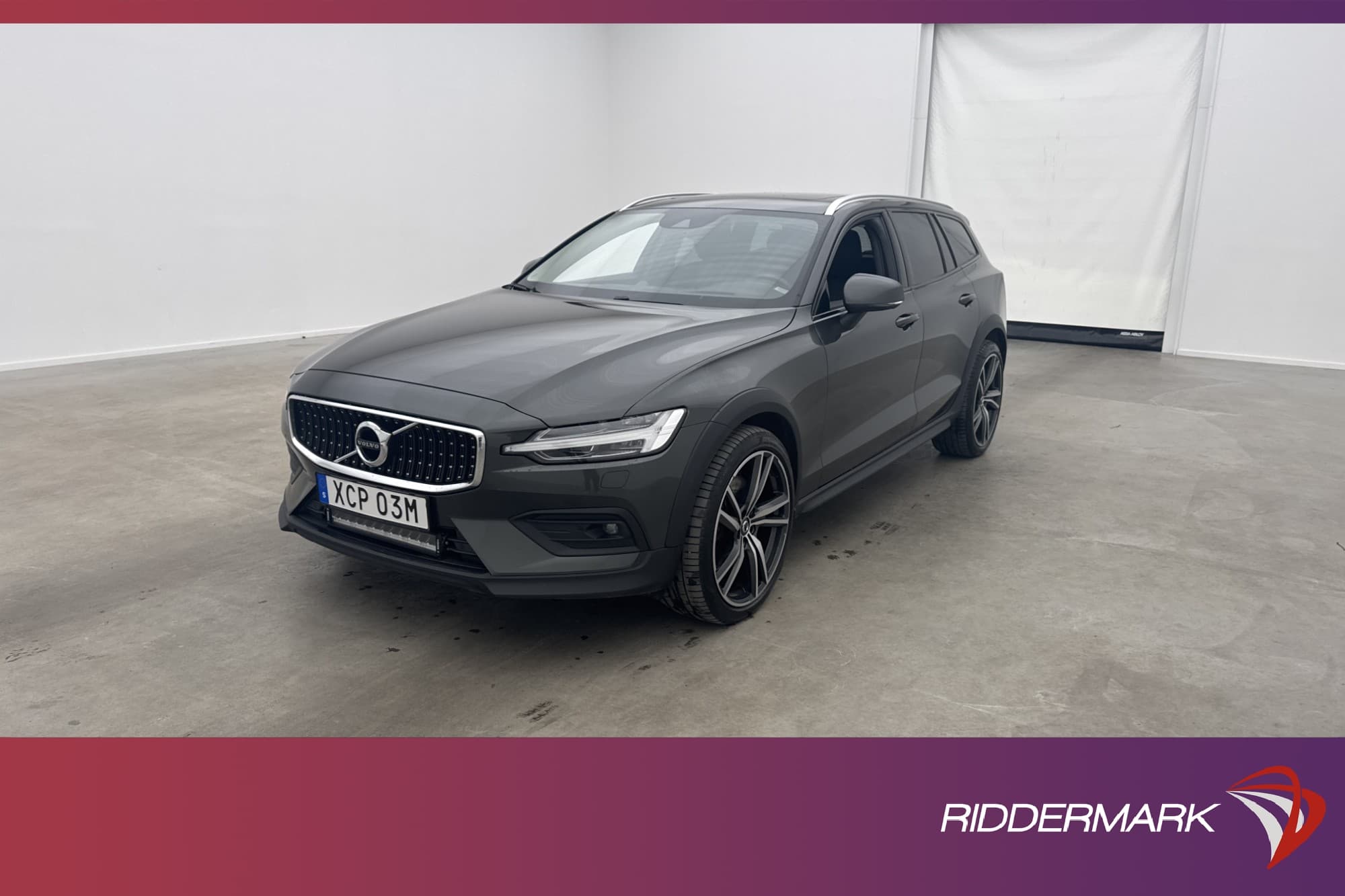 Volvo V60 Cross Country B4 AWD