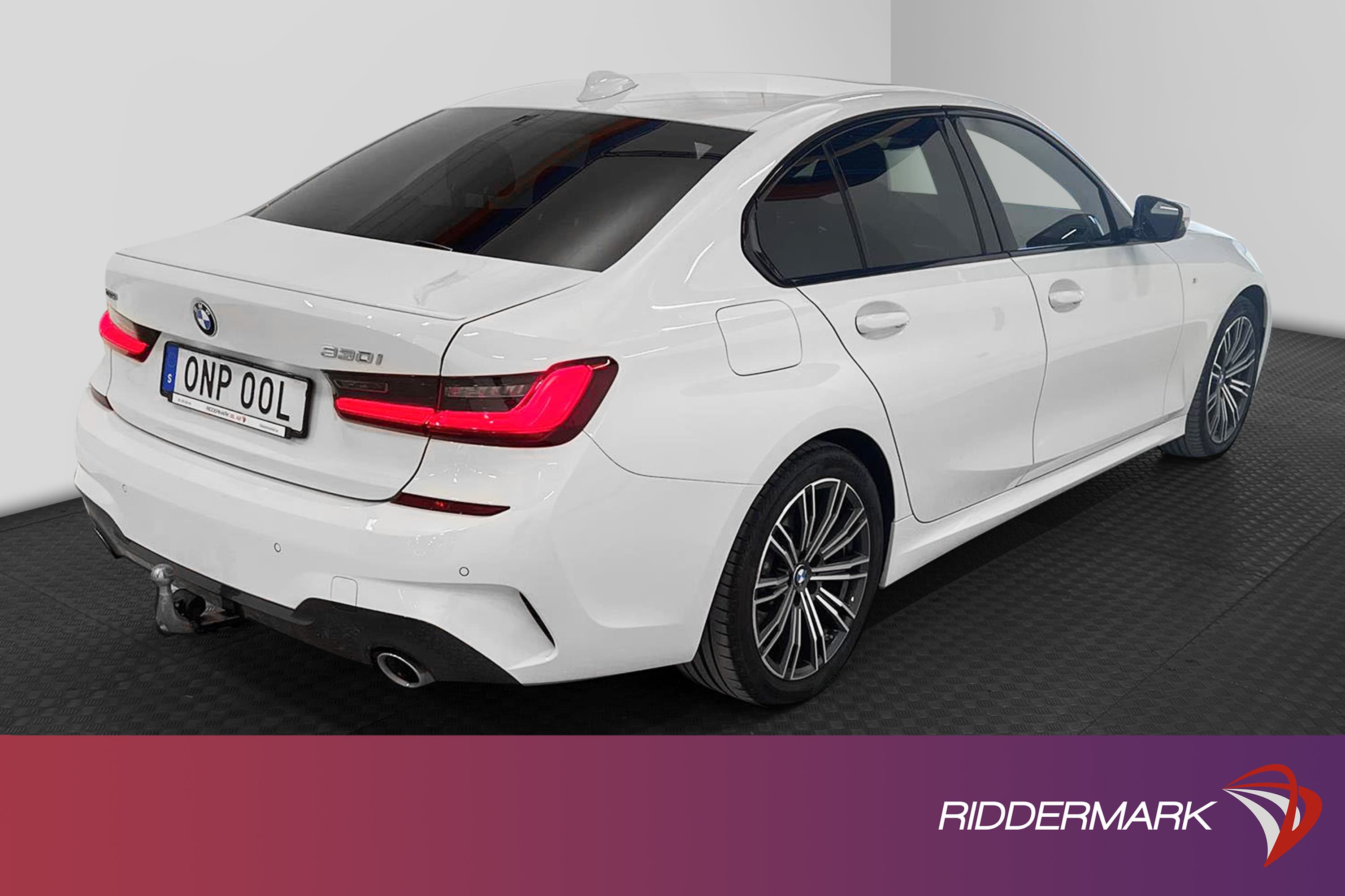 BMW 330i xDrive 258hk M Sport H/K Display Key Navi Drag Värm