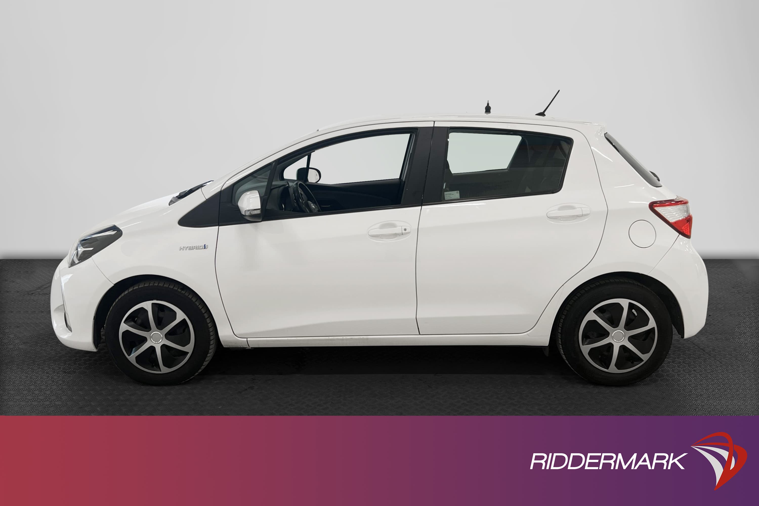 Toyota Yaris Hybrid e-CVT 101hk