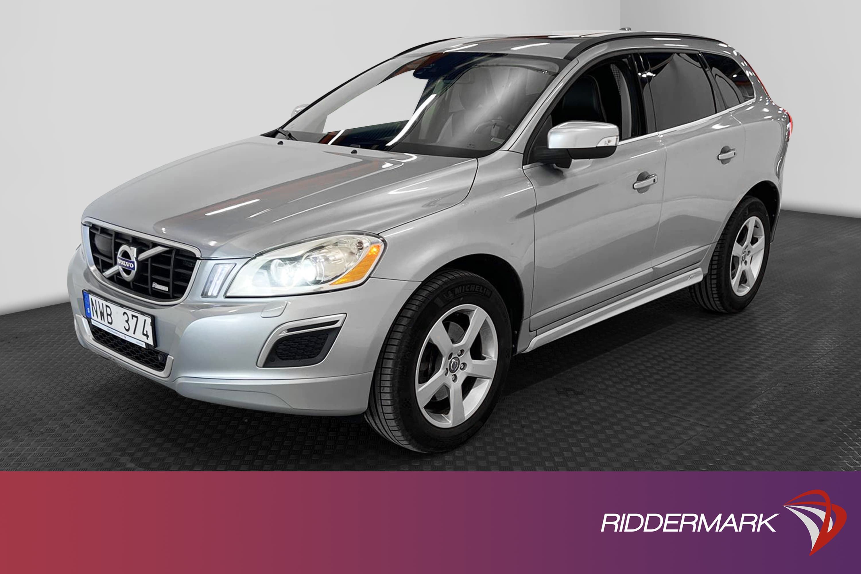 Volvo XC60 D4 AWD 163hk R Design Voc D-Värm Pano Navi BLIS