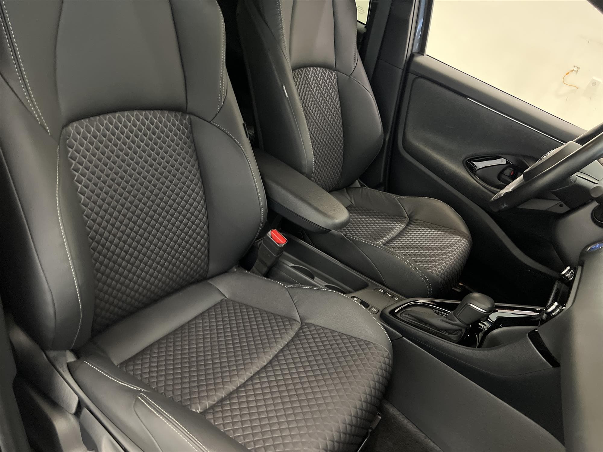 Toyota Yaris Hybrid 116hk 1 Brukare B-Kam Style Paket 