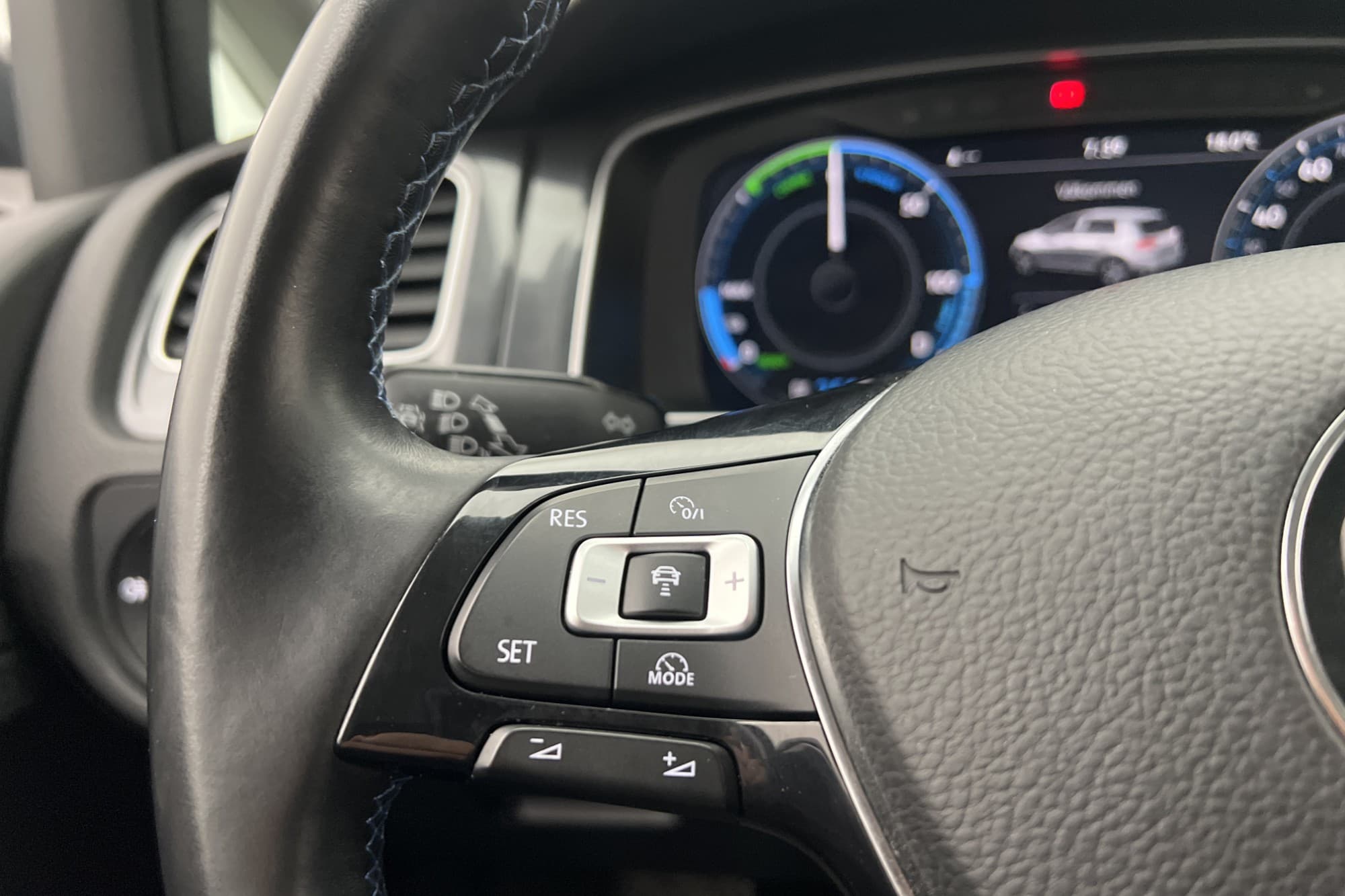 Volkswagen e-Golf 136hk Active info Navi CCS CarPlay