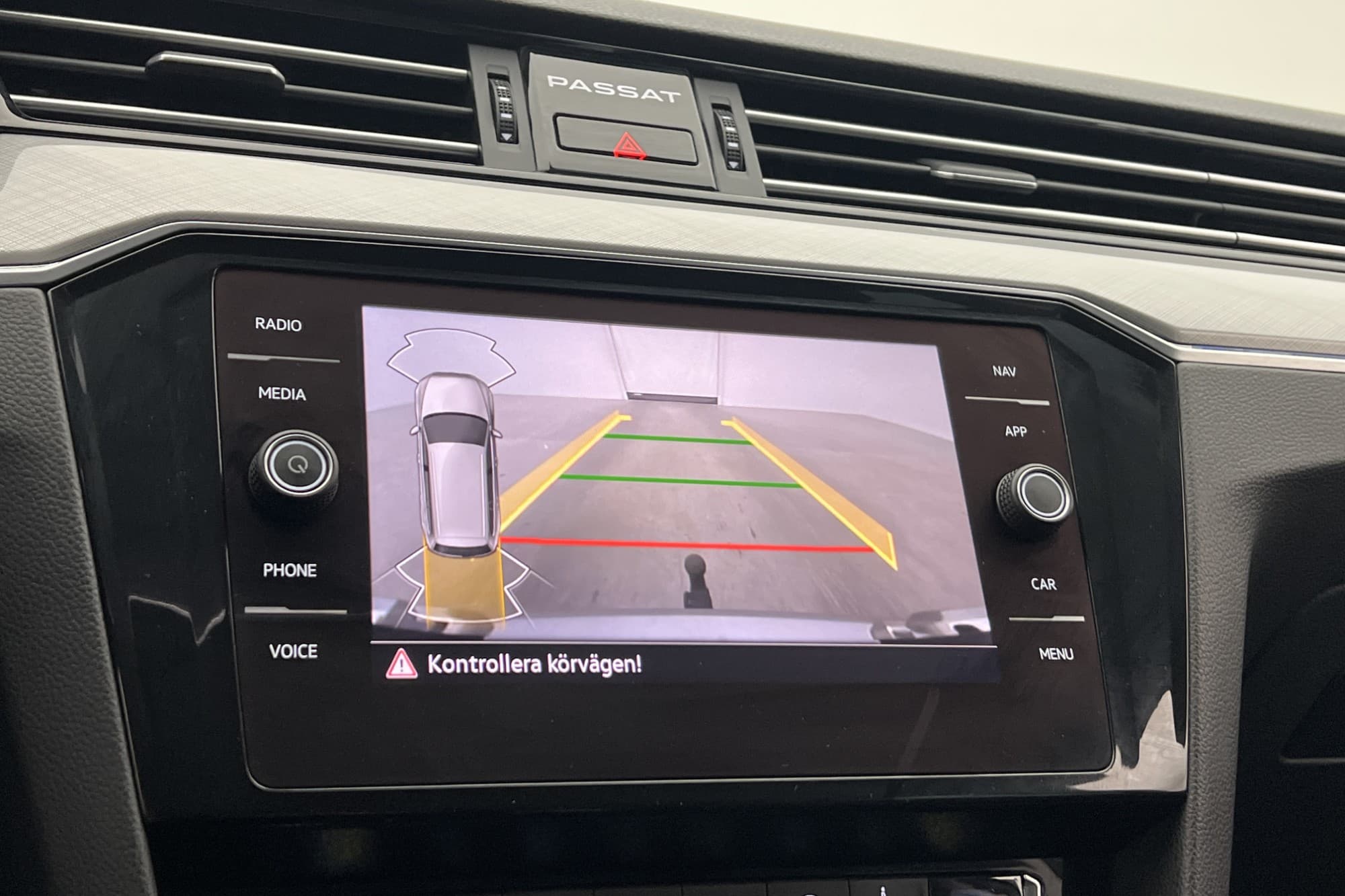 Volkswagen Passat GTE Cockpit Värmare Kamera Skinn Drag 