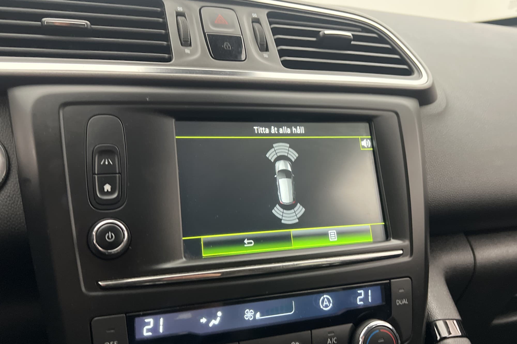 Renault Kadjar 1.5 dCi 110hk M-Värm Drag Halvskinn Sensorer