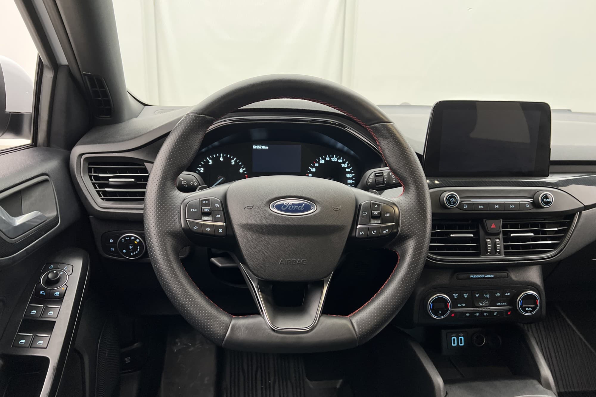 Ford Focus 1.0 EcoBoost 125hk ST-Line Drag Kamera Rattvärme