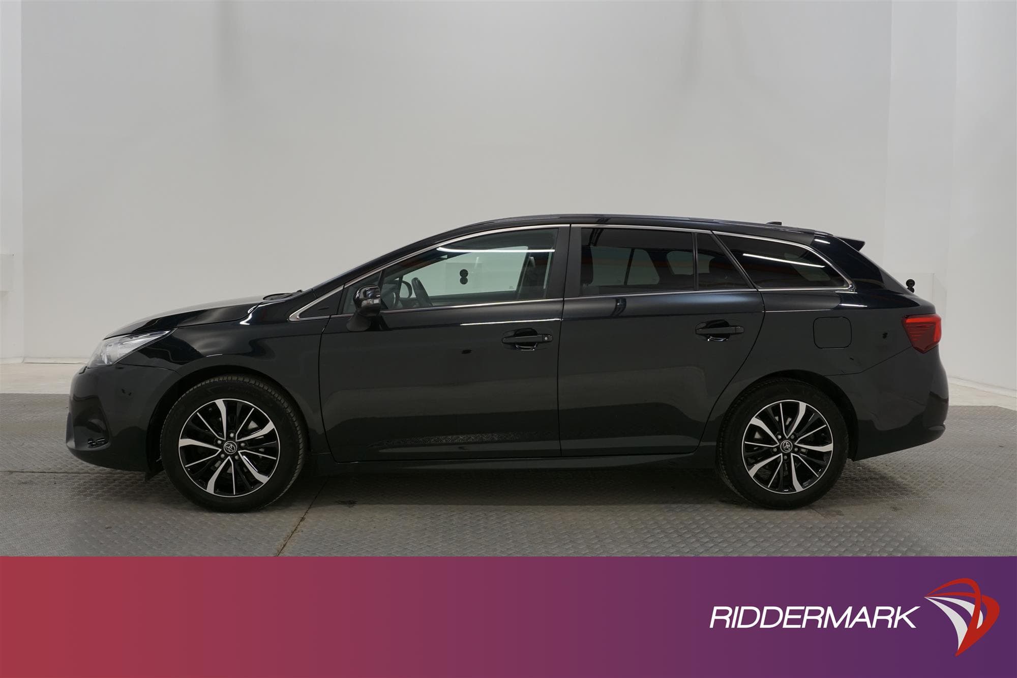 Toyota Avensis 1.8 Valvematic 147hk