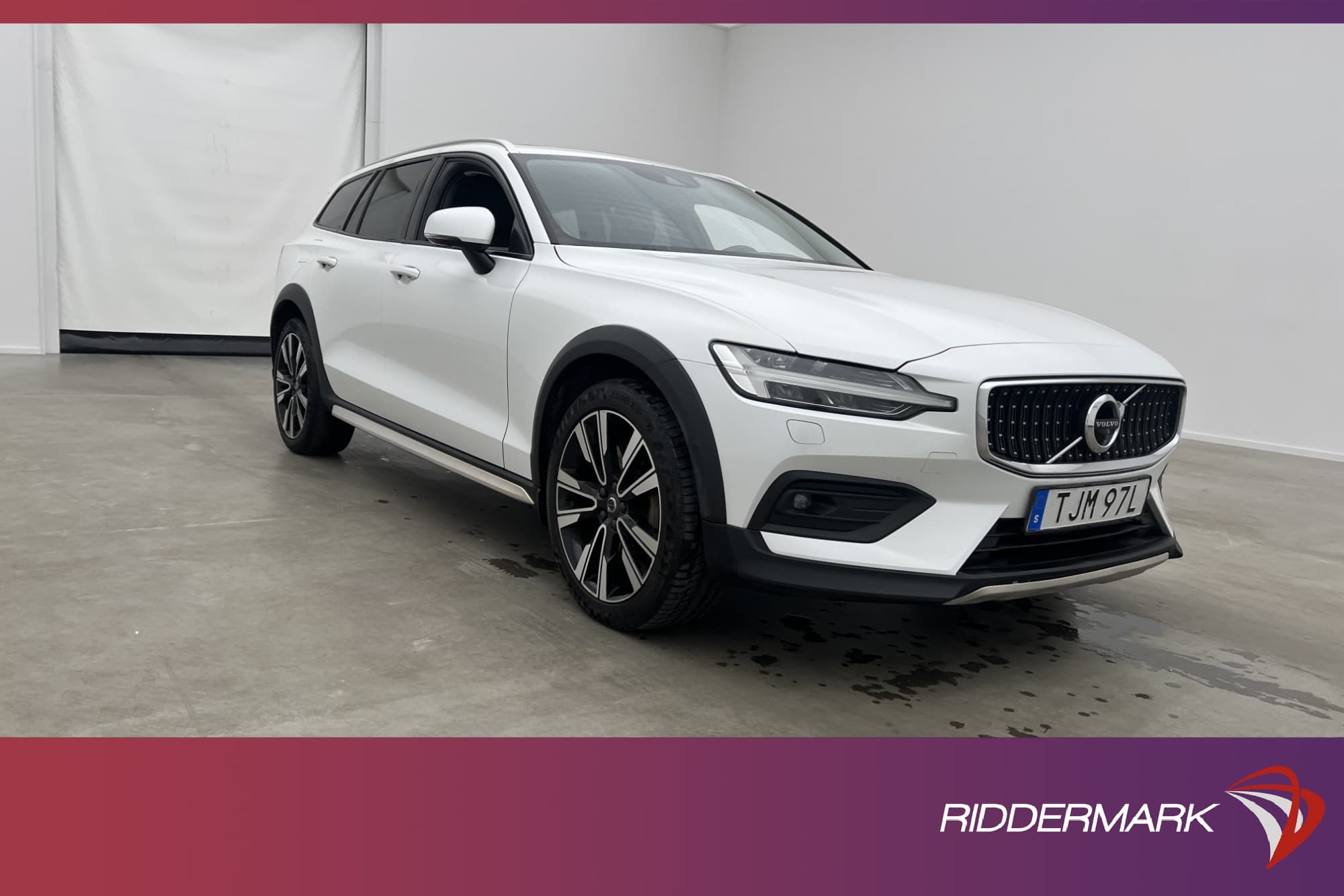 Volvo V60 Cross Country D4 AWD Panorama H/K VOC 360° Skinn