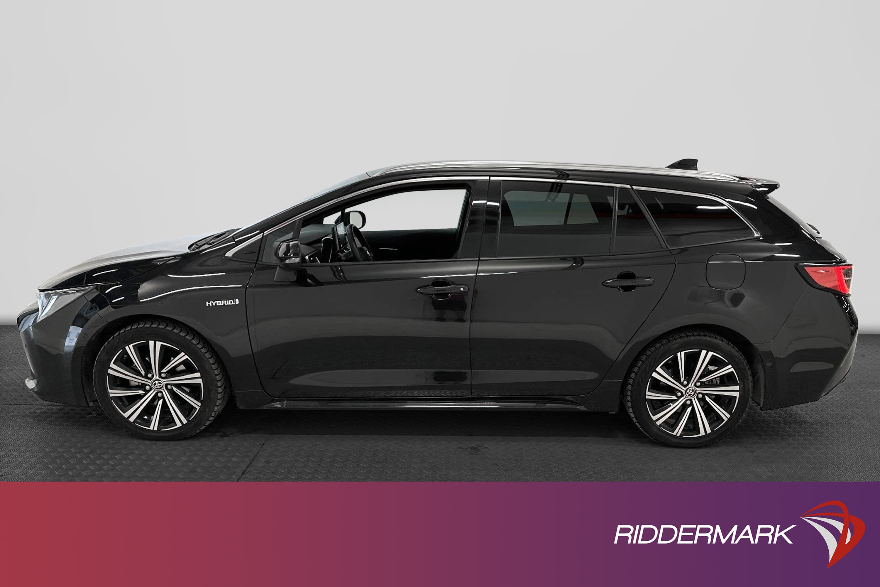 Toyota Corolla 1.8 Hybrid Touring  122hk