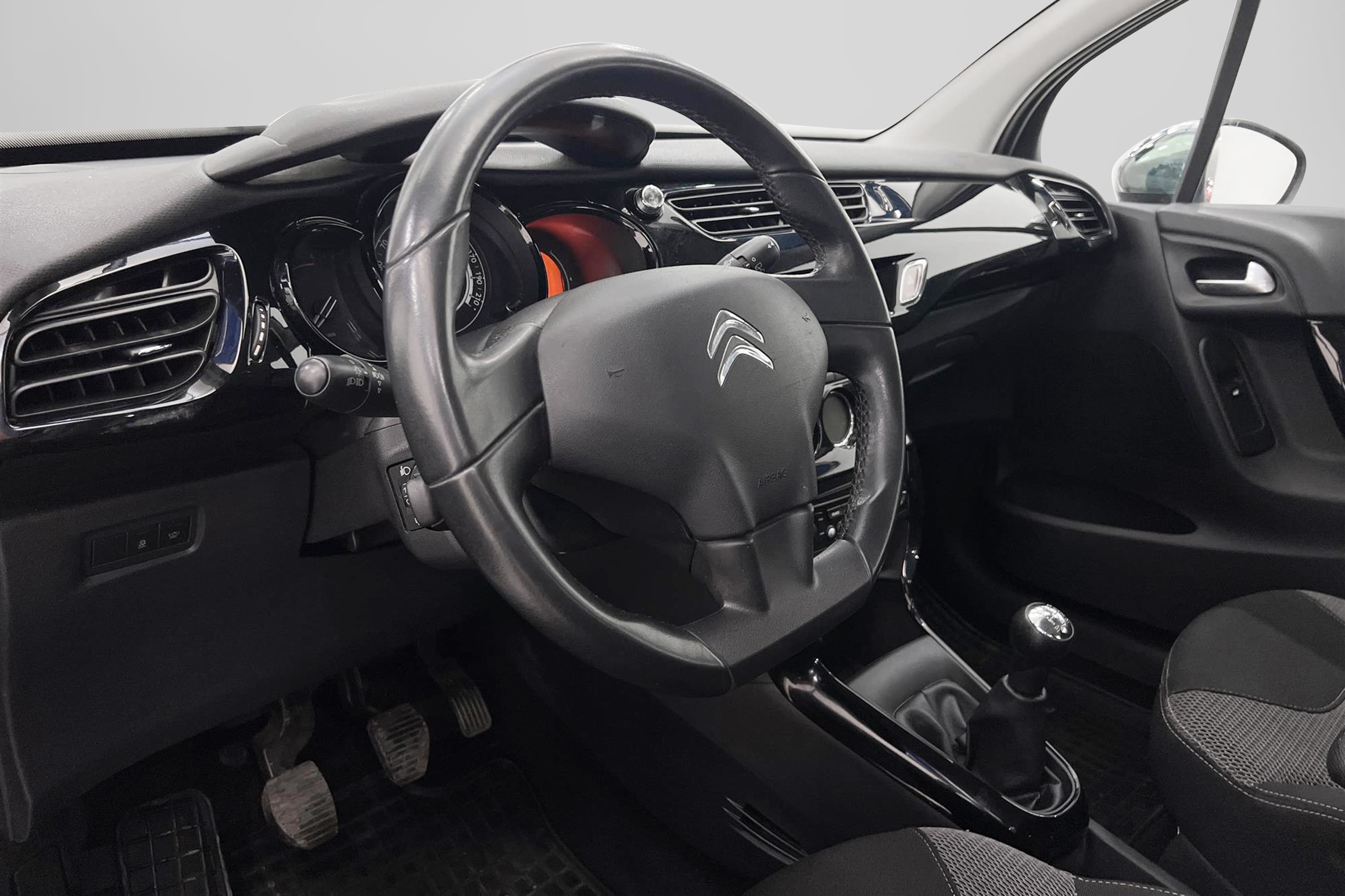 Citroën C3 1.6 92hk Airdream Sensorer Välserv 0,33l/mil
