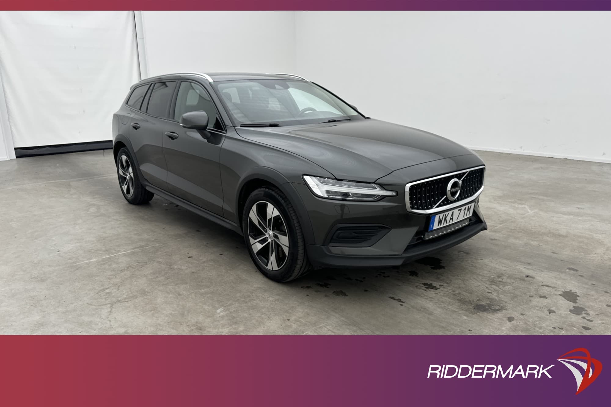 Volvo V60 Cross Country B4 AWD