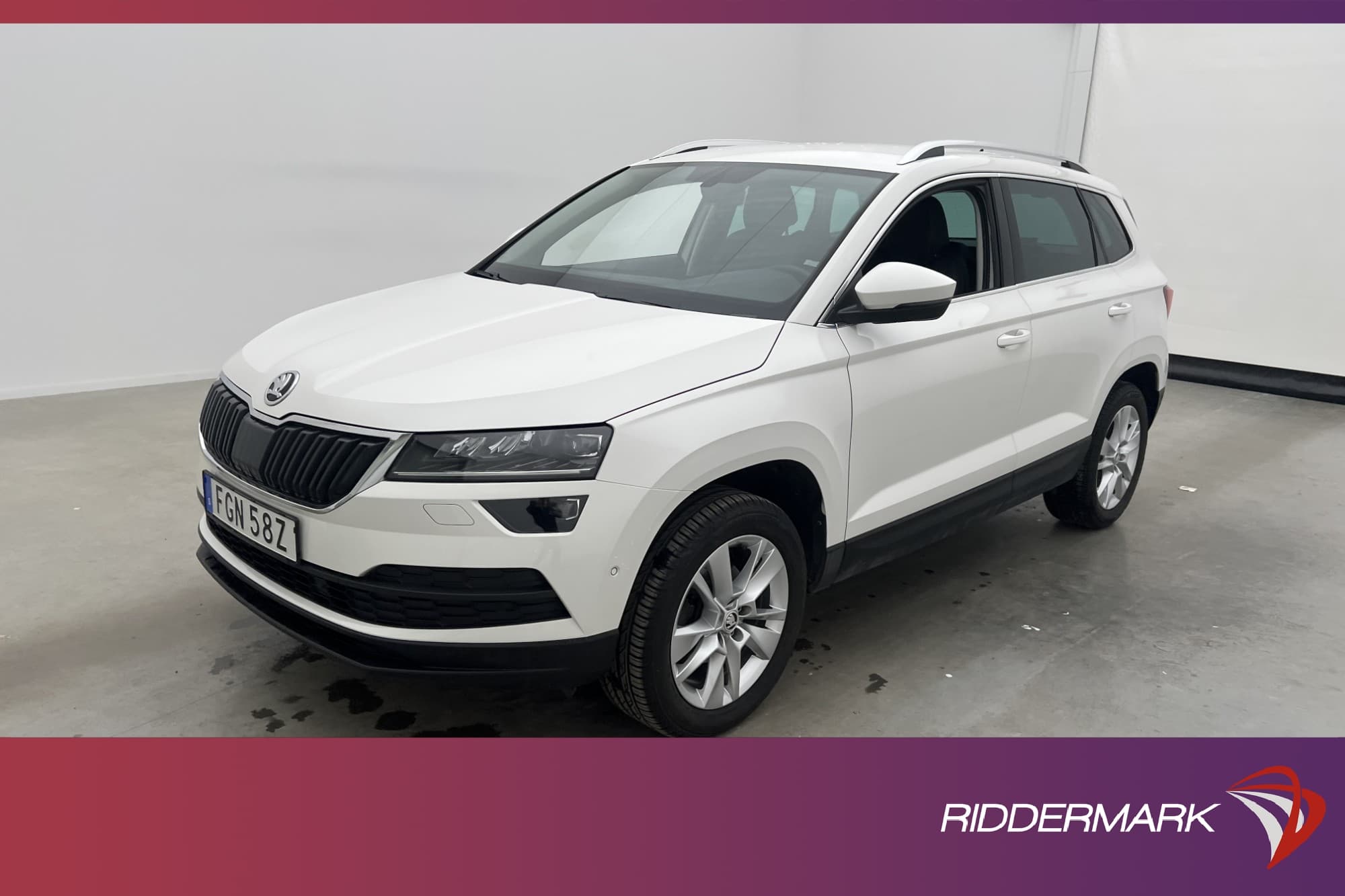 Škoda Karoq 1.5 TSI 150hk Värm Kamera Canton Halvskinn Drag