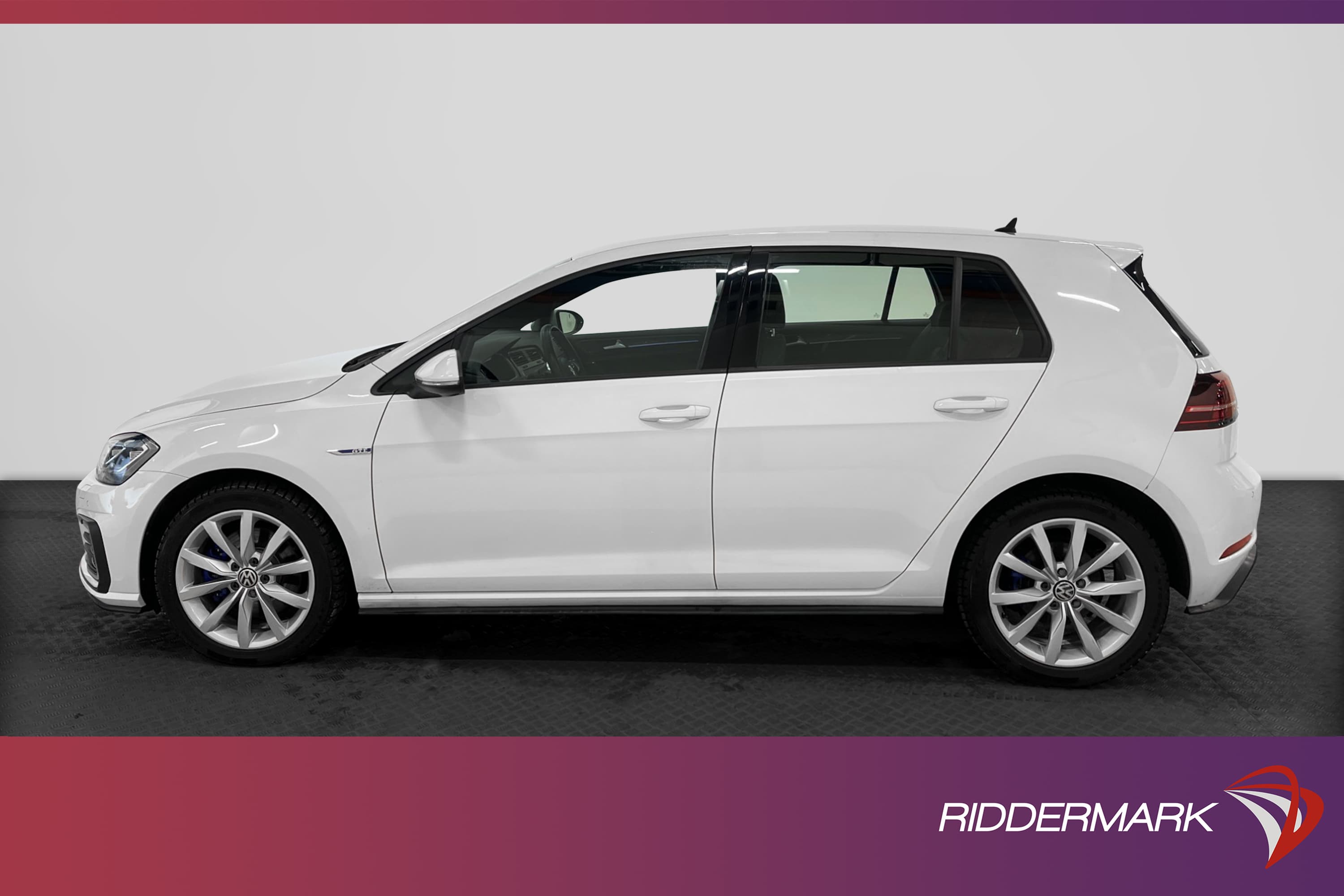 Volkswagen Golf GTE 204hk