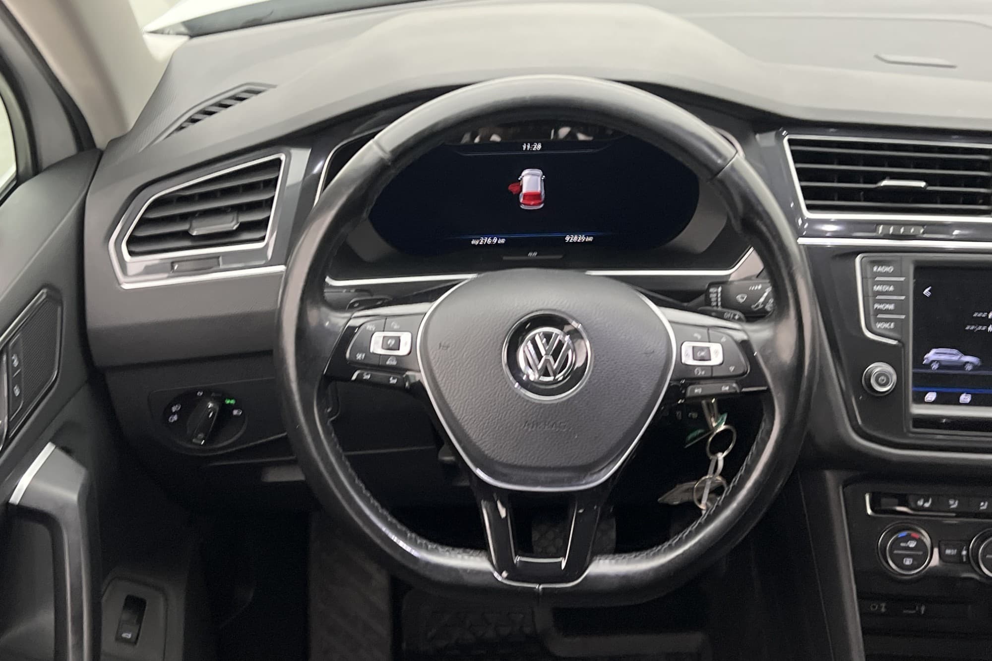 Volkswagen Tiguan 2.0 TDI 4M 190hk GT Cockpit Kamera Drag