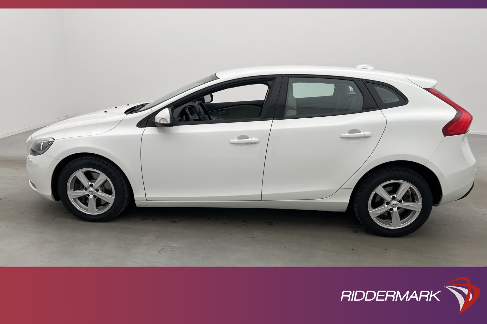 Volvo V40 D2